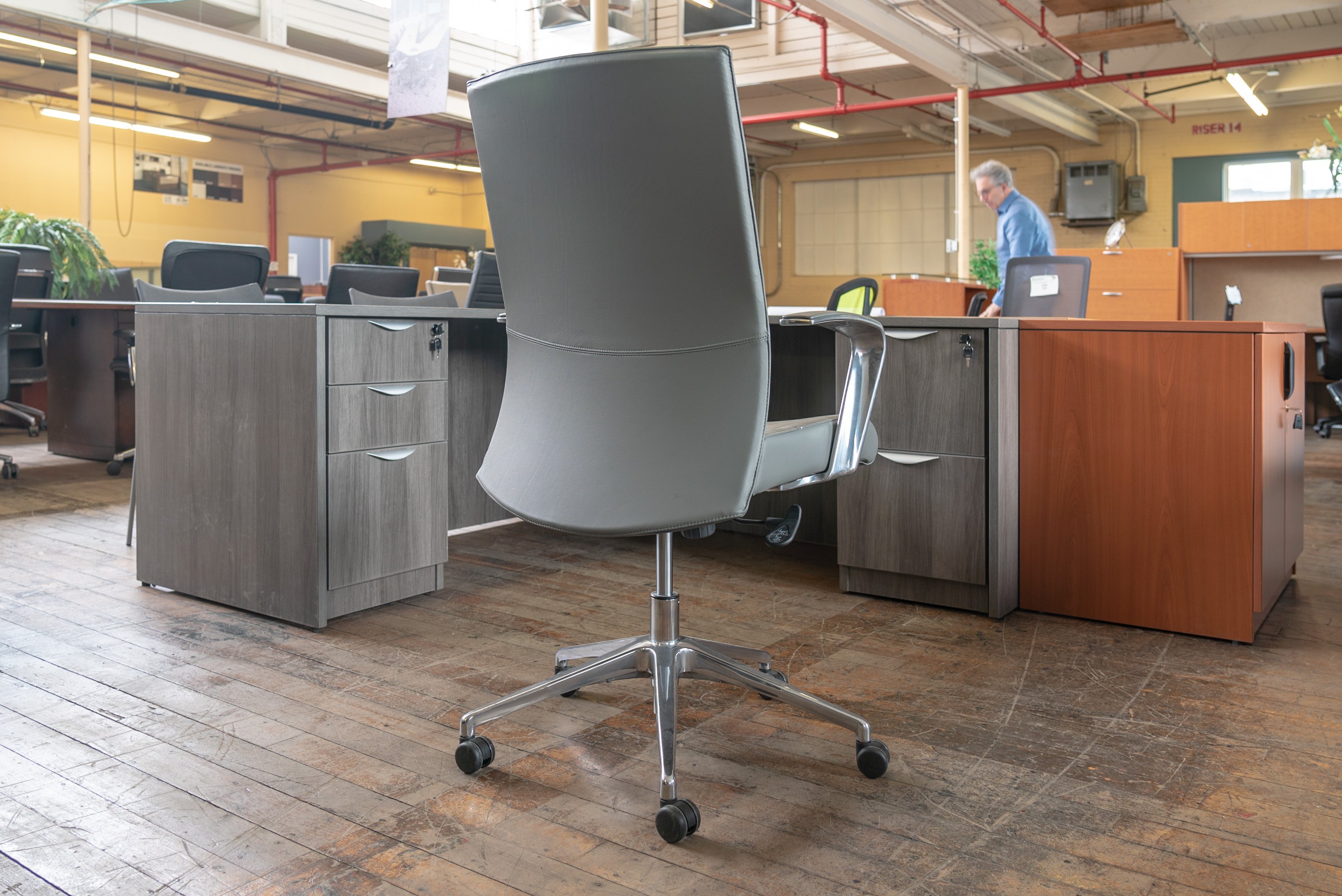 stylex-insight-decora-mid-back-leather-executive-chairs