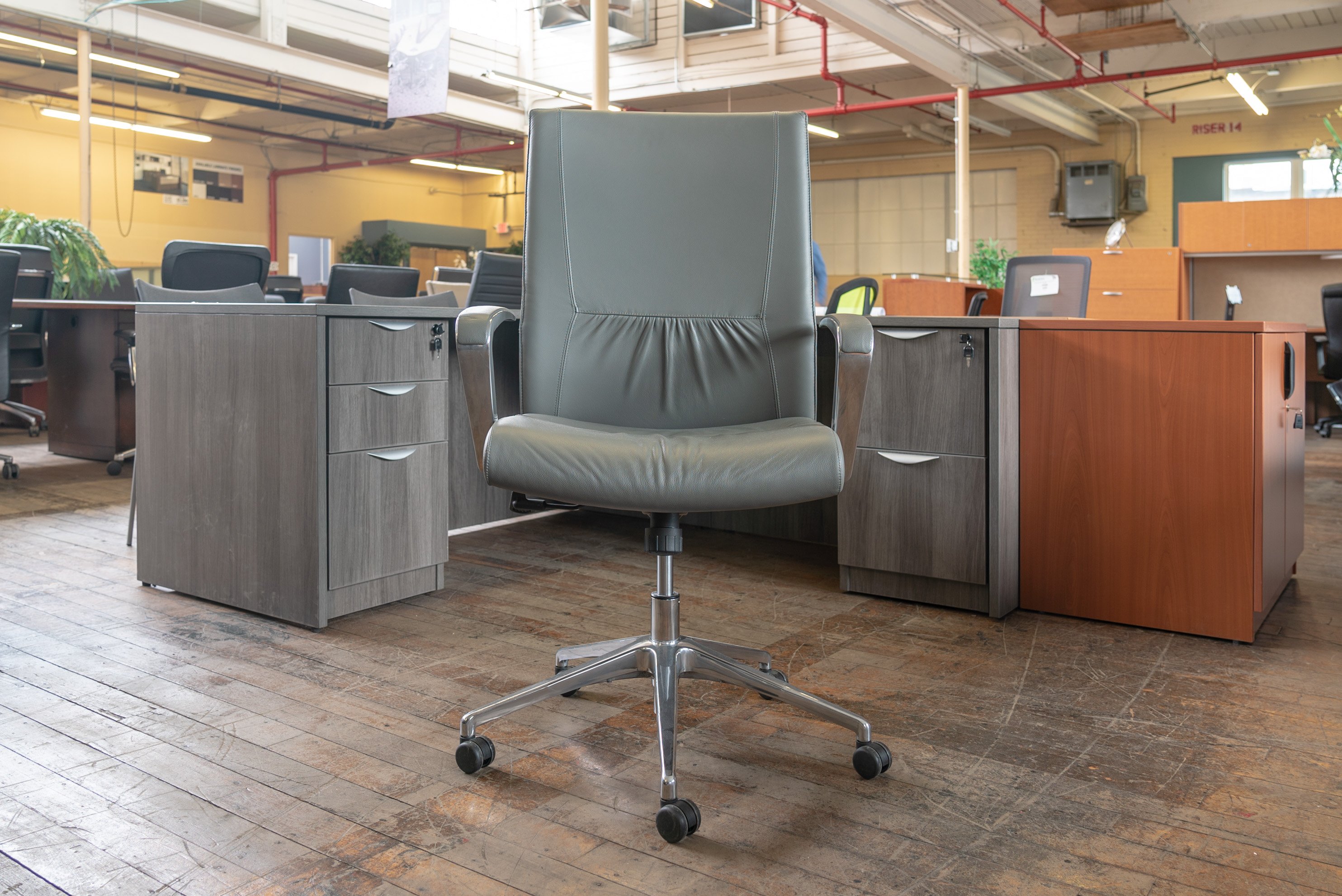 stylex-insight-decora-mid-back-leather-executive-chairs