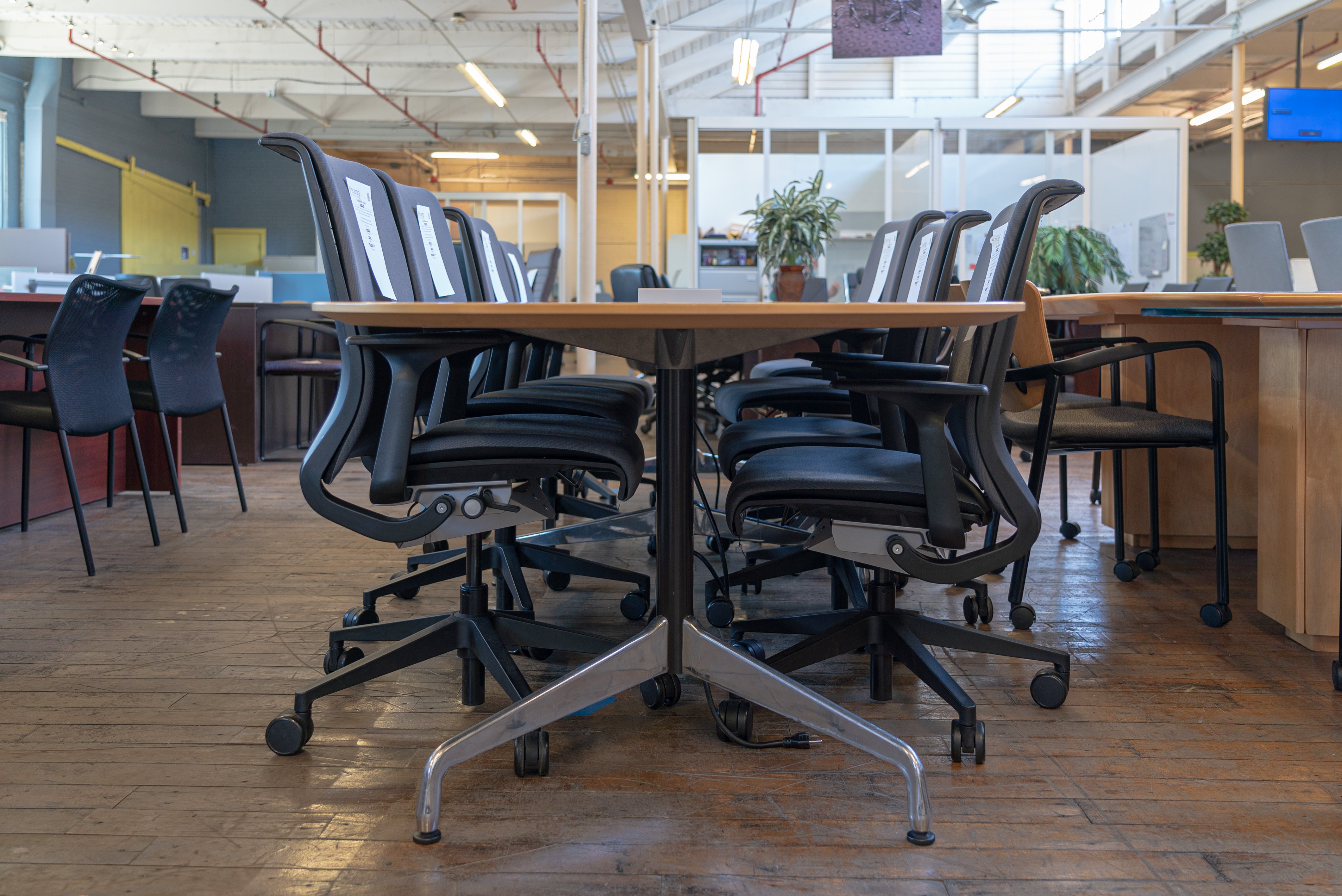 herman-miller-eames-boat-shaped-conference-table