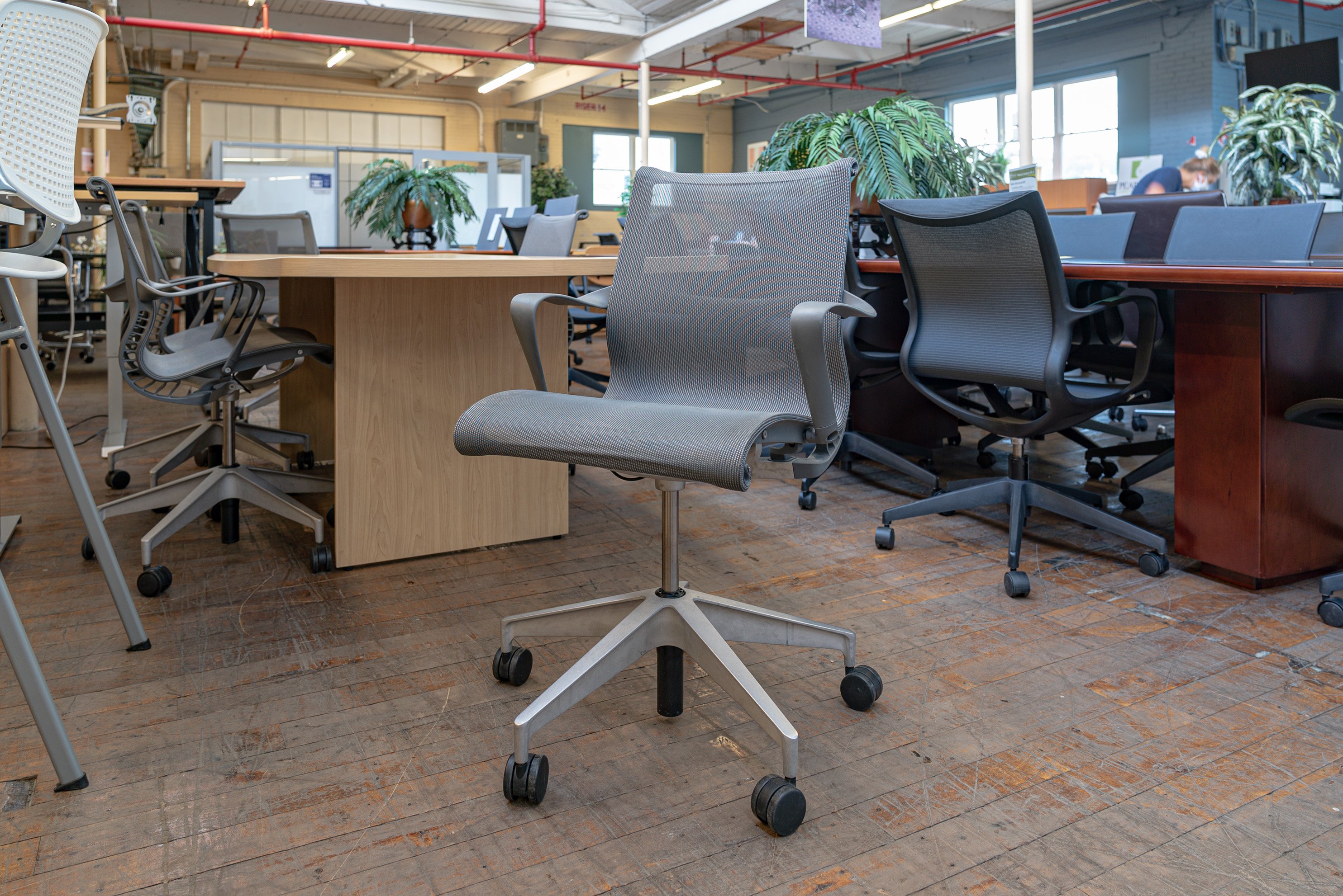 herman-miller-setu-conference-chairs