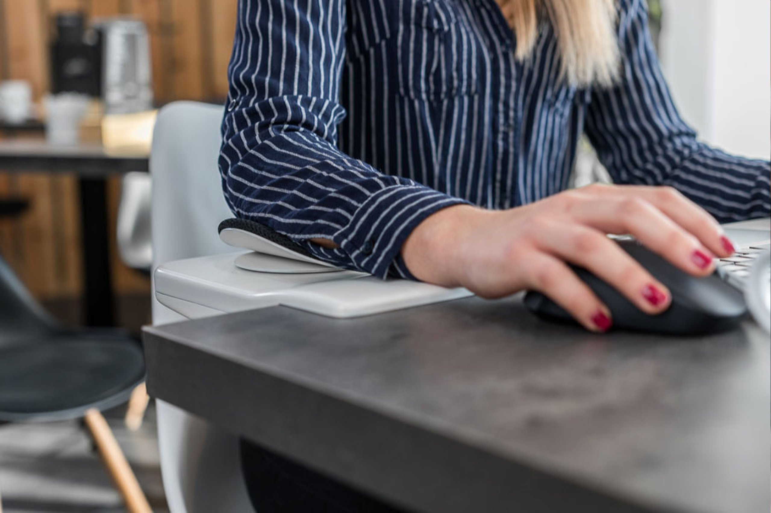 mouzen-ergonomic-armrest