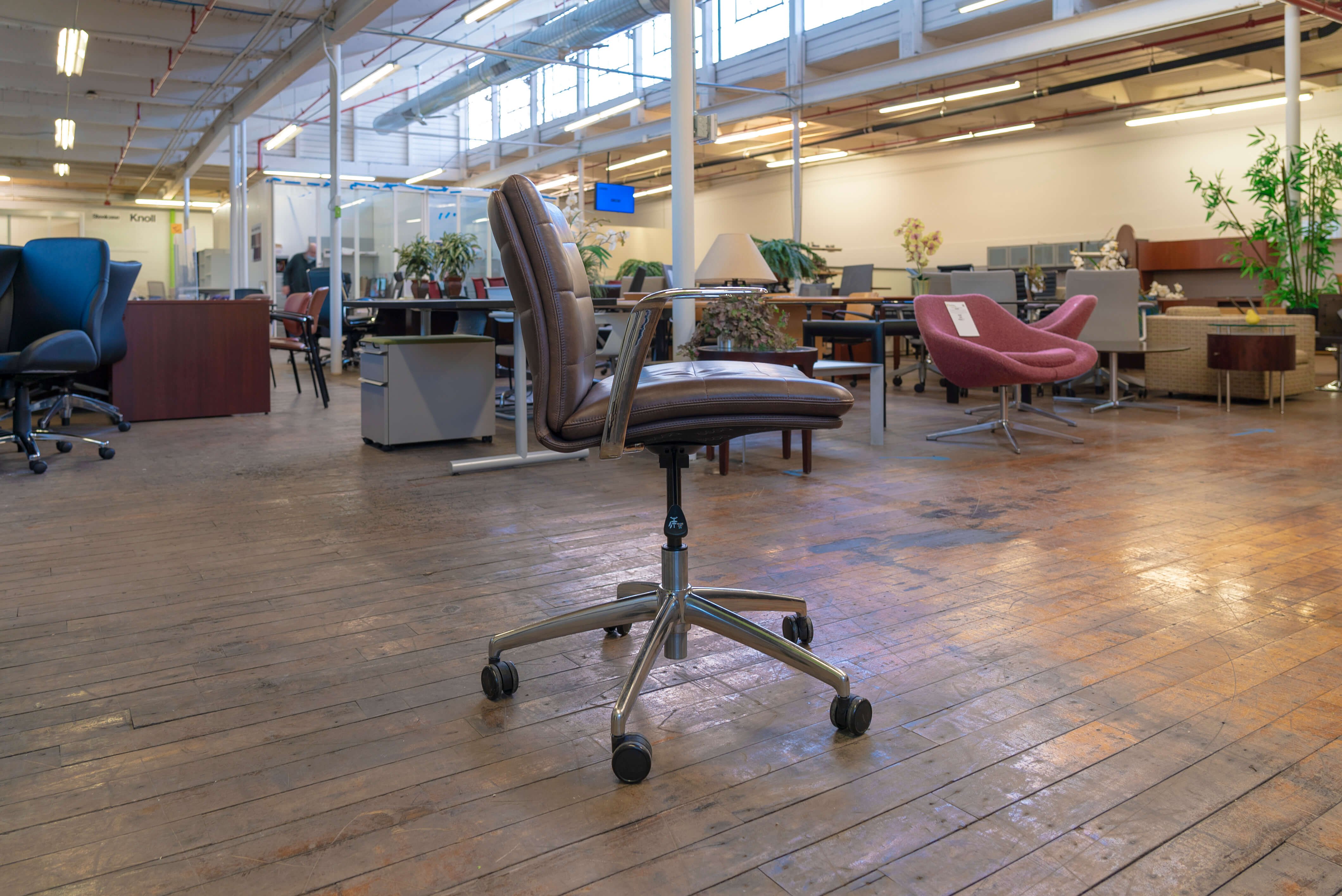 boss-design-tokyo-conference-chairs