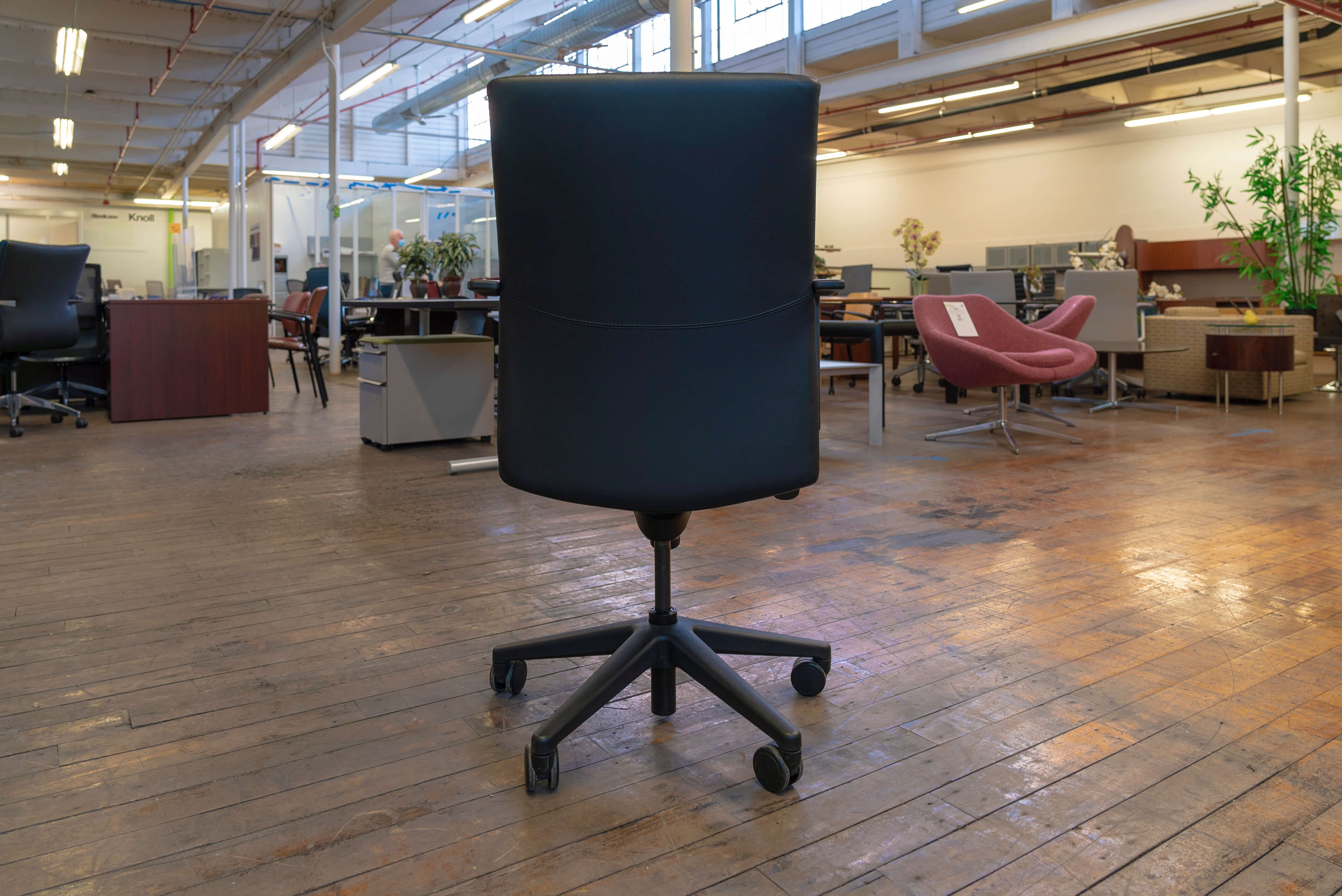 keilhauer-vanilla-conference-chairs