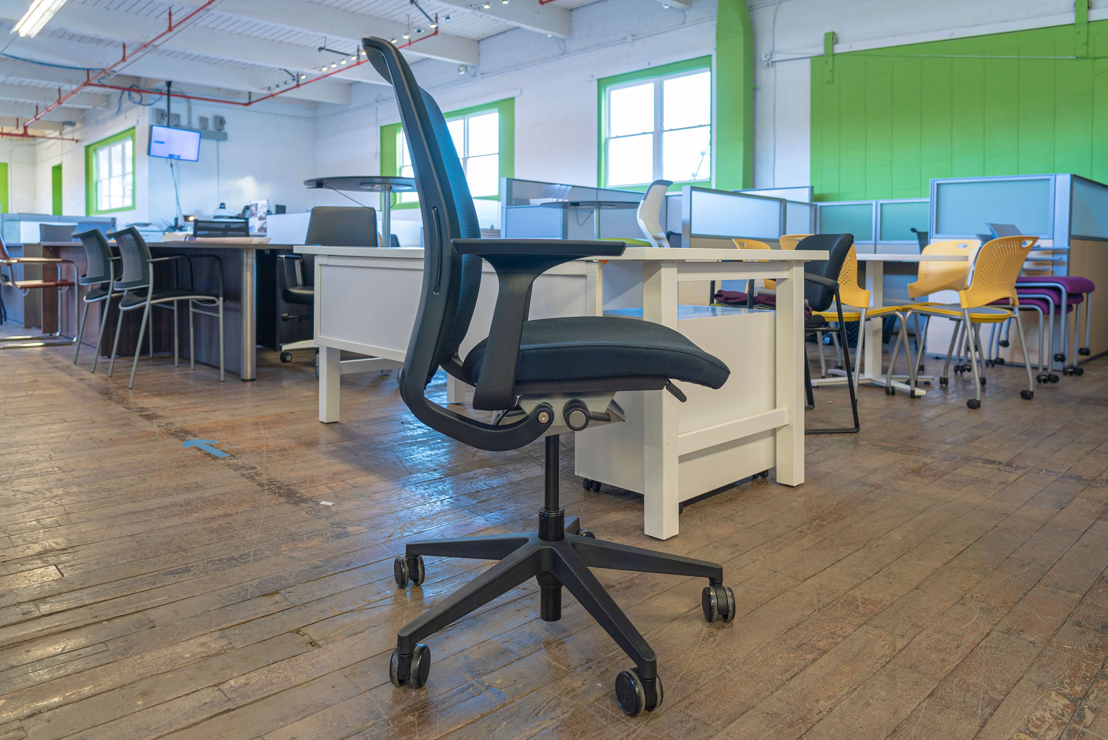 steelcase-think-v2-conference-chairs