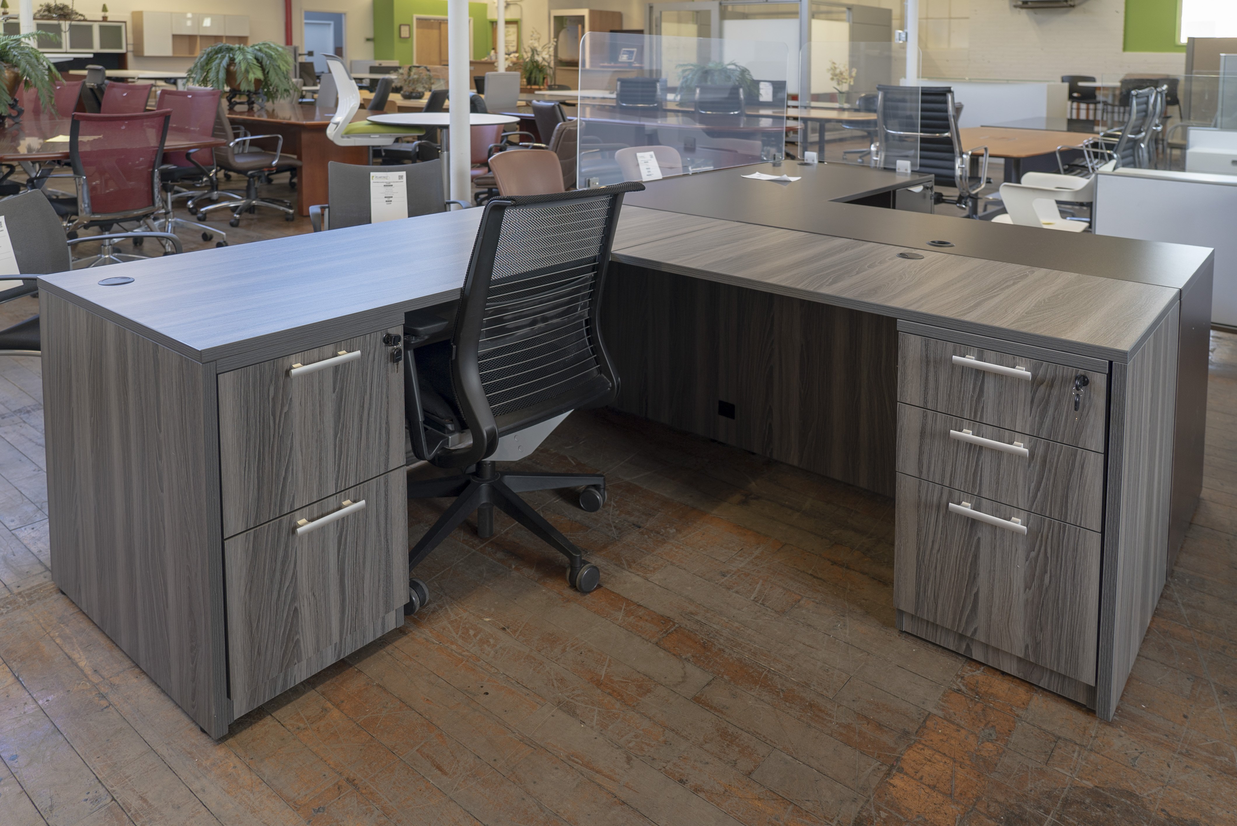 peartree-warren-series-gray-laminate-l-shaped-desk