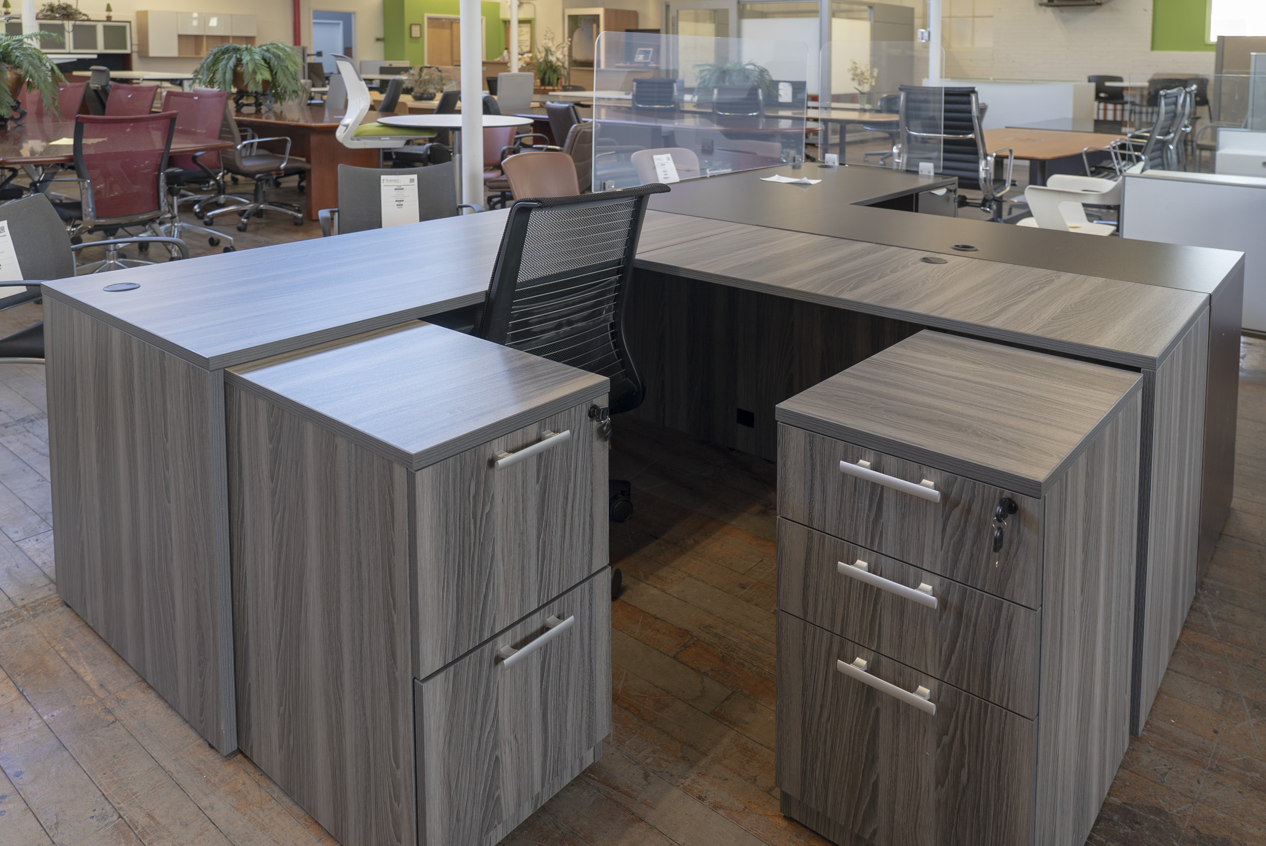 peartree-warren-series-gray-laminate-l-shaped-desk