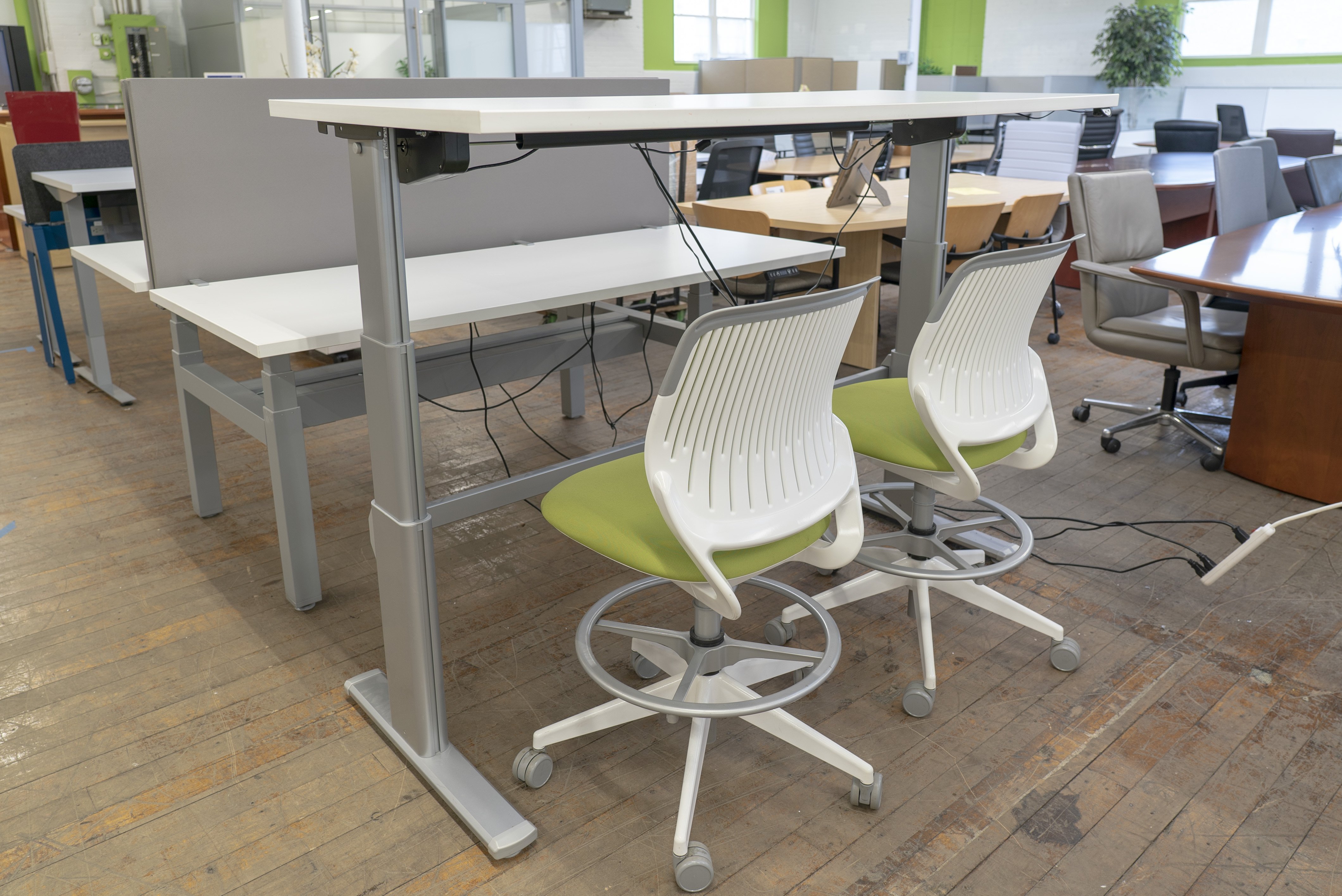 steelcase-series-5-height-adjustable-sit-to-stand-desk