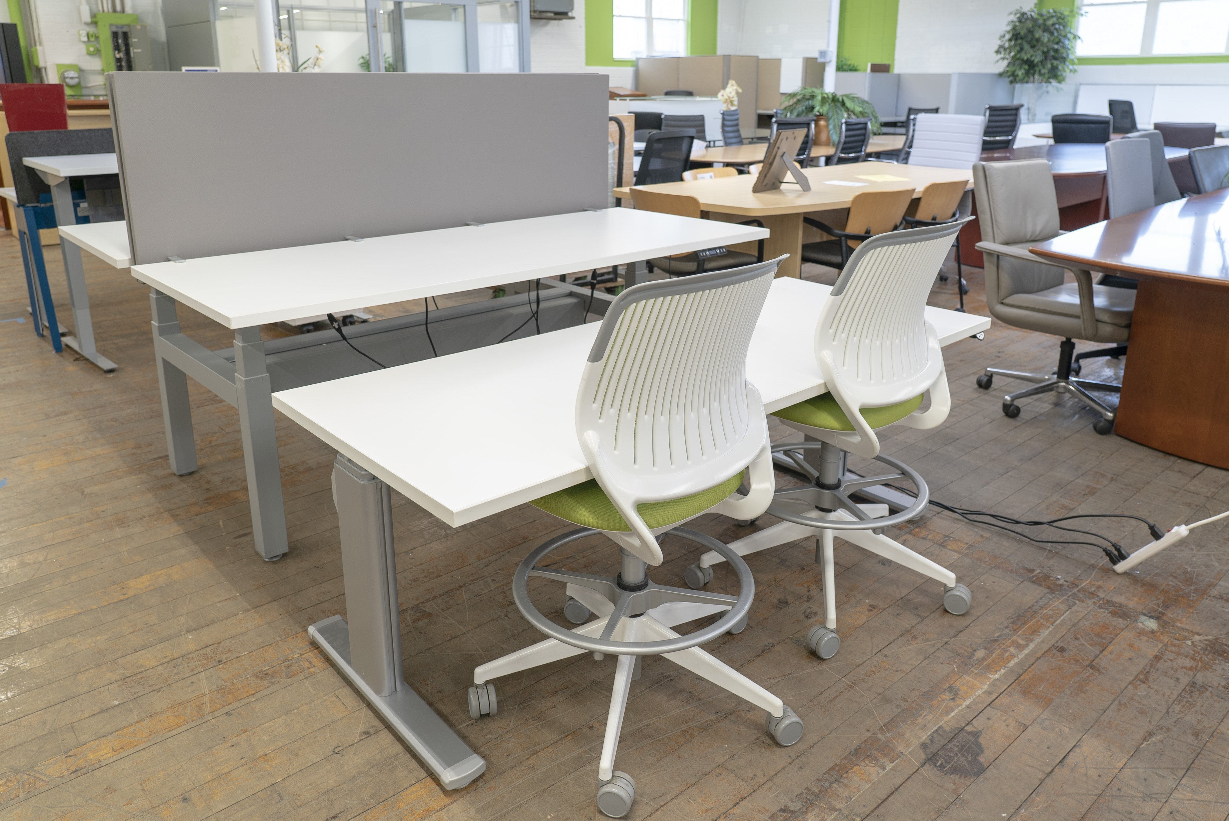 steelcase-series-5-height-adjustable-sit-to-stand-desk
