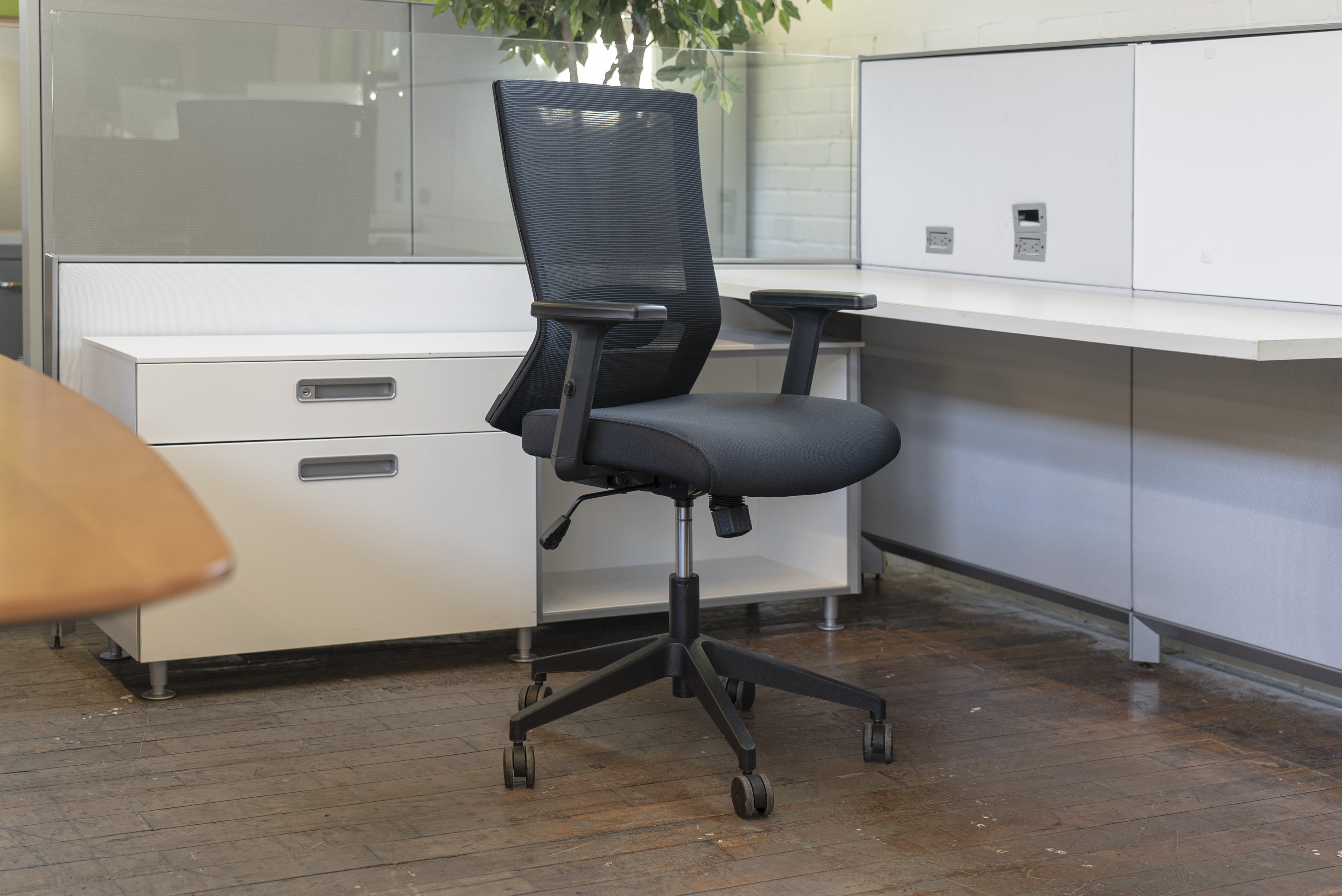 black-mesh-back-task-chairs