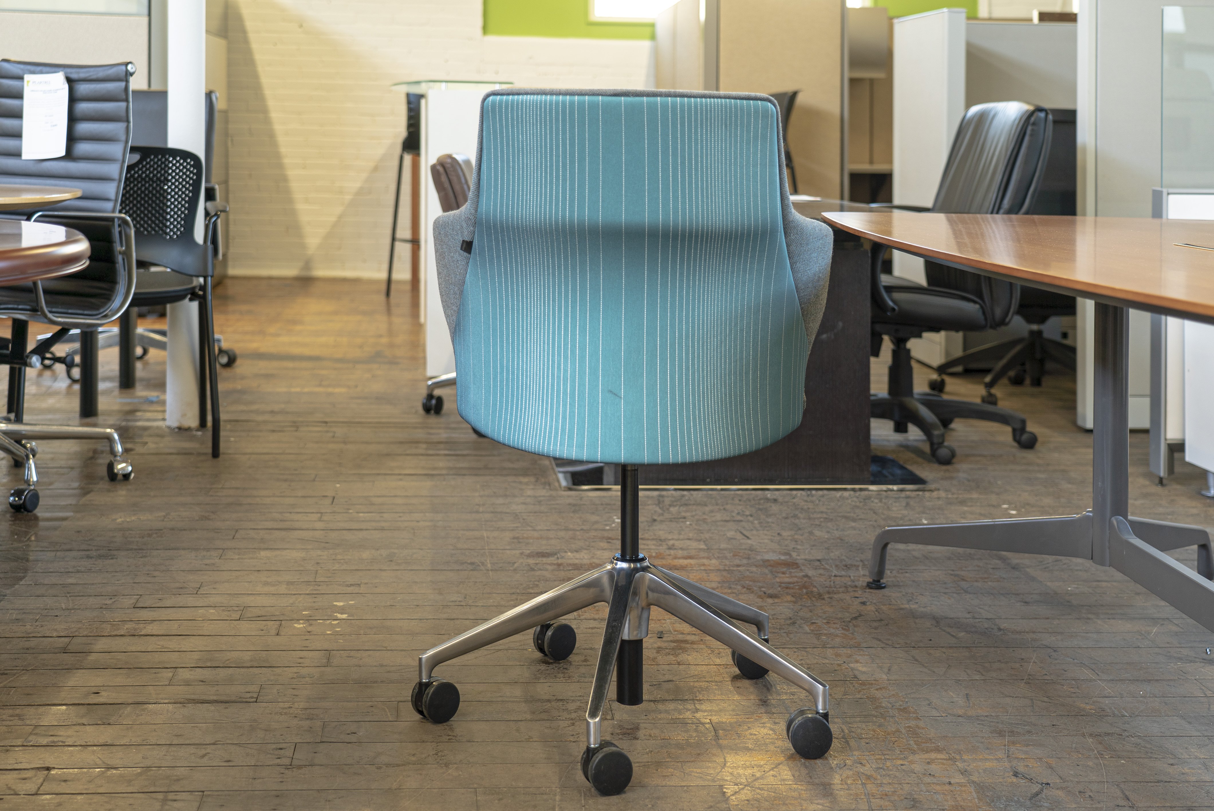 coalesse-massaud-low-back-conference-chairs