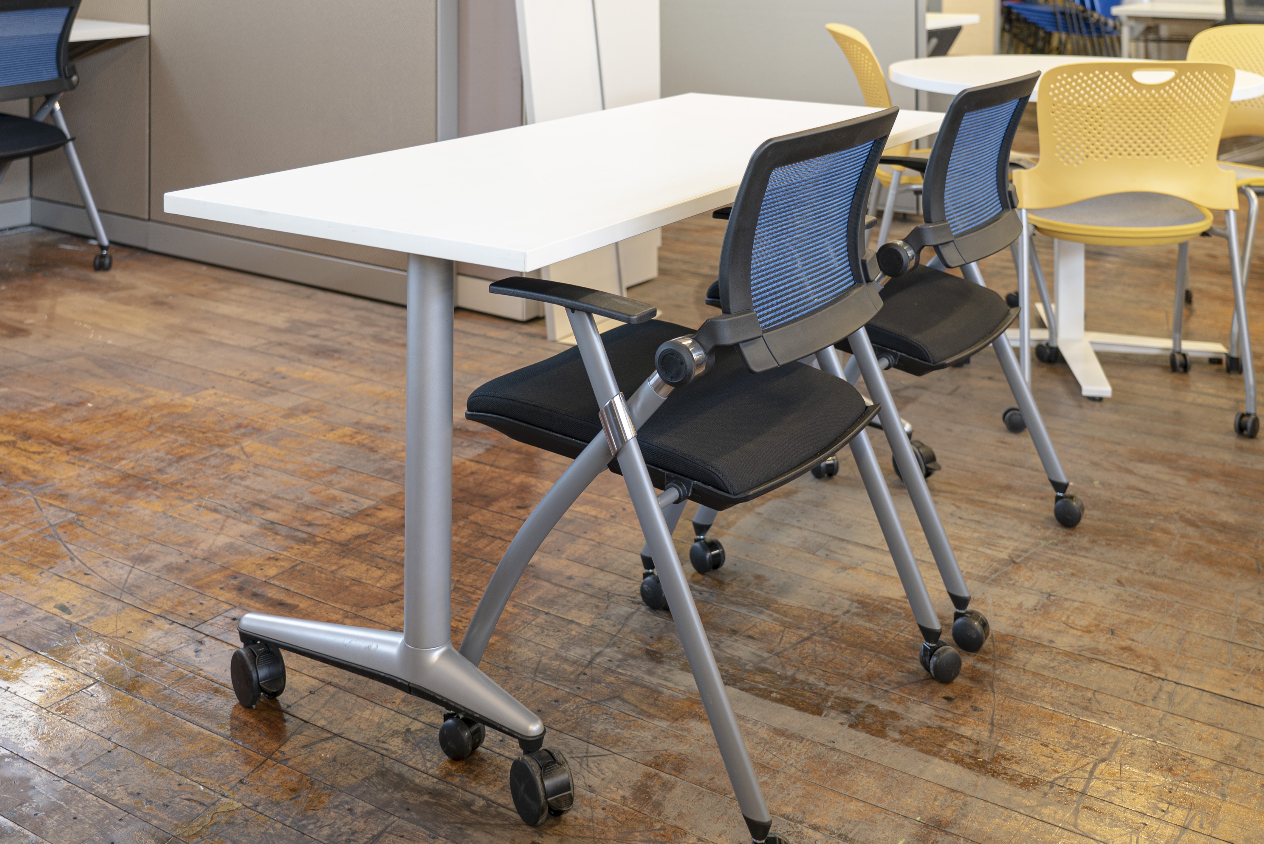 steelcase-akira-training-tables