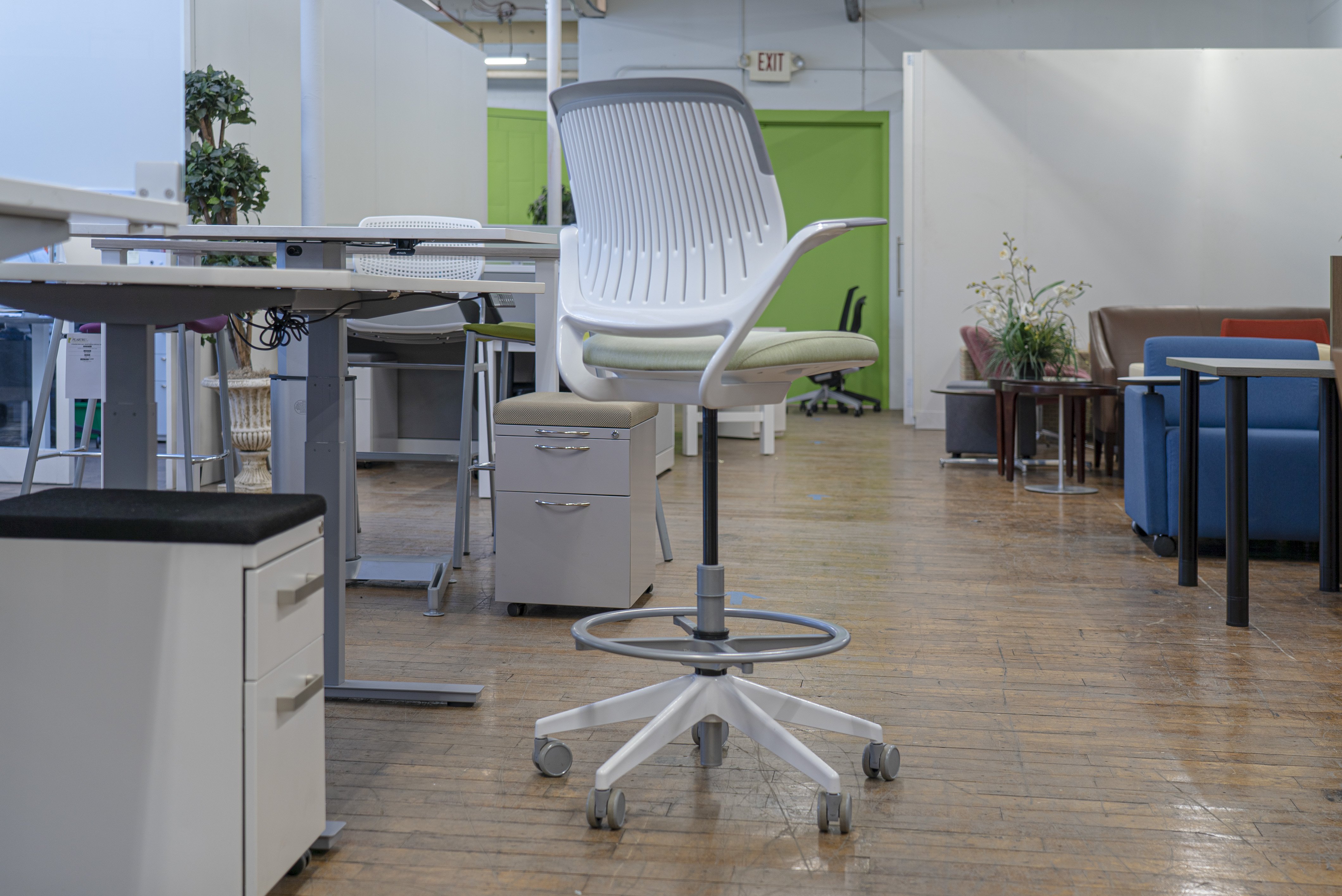 steelcase-cobi-stools