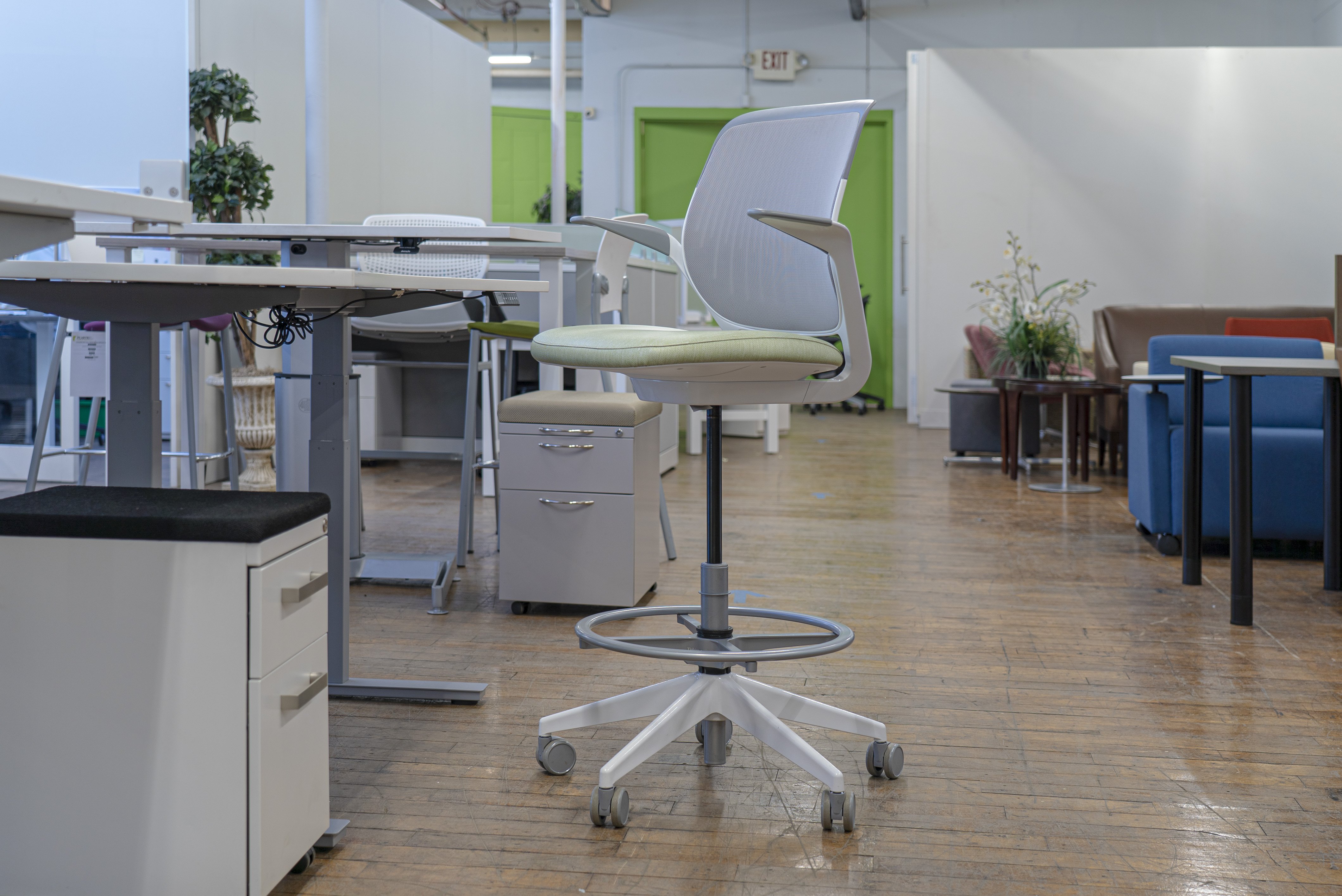 steelcase-cobi-stools