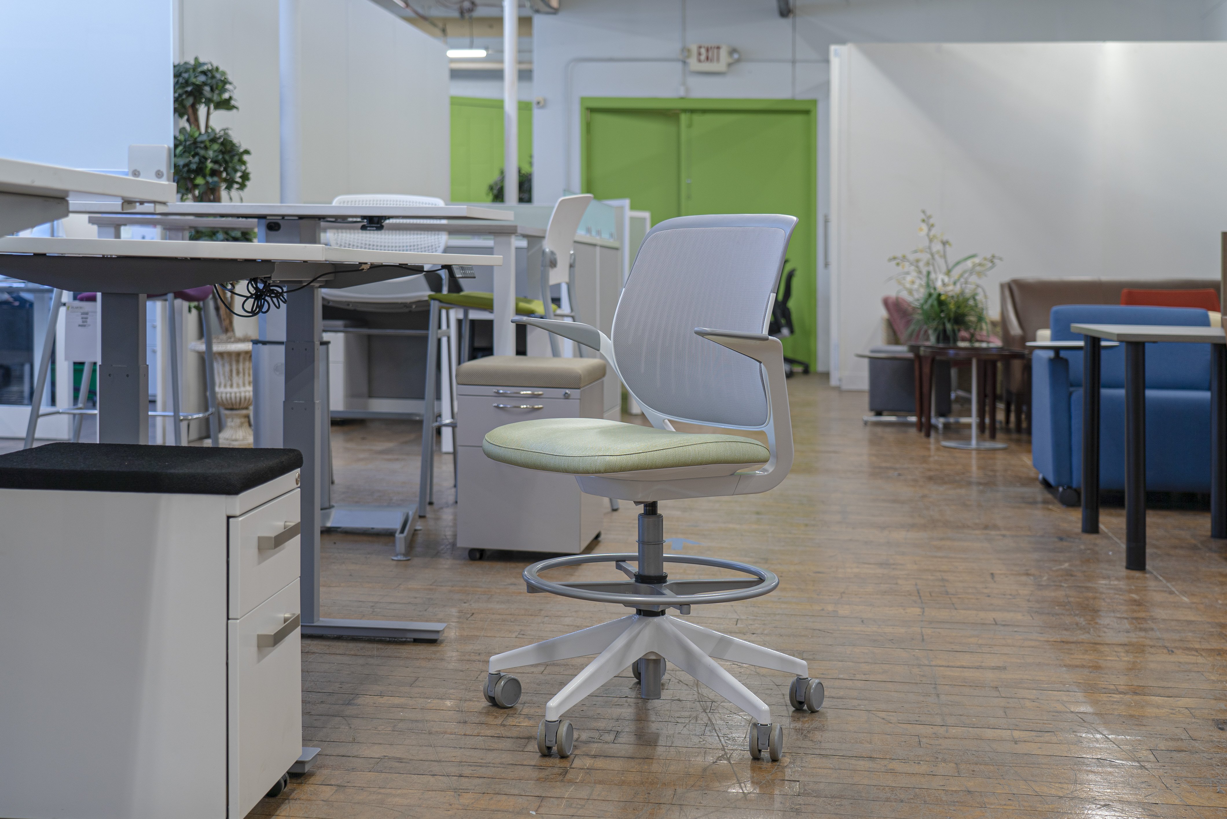 steelcase-cobi-stools