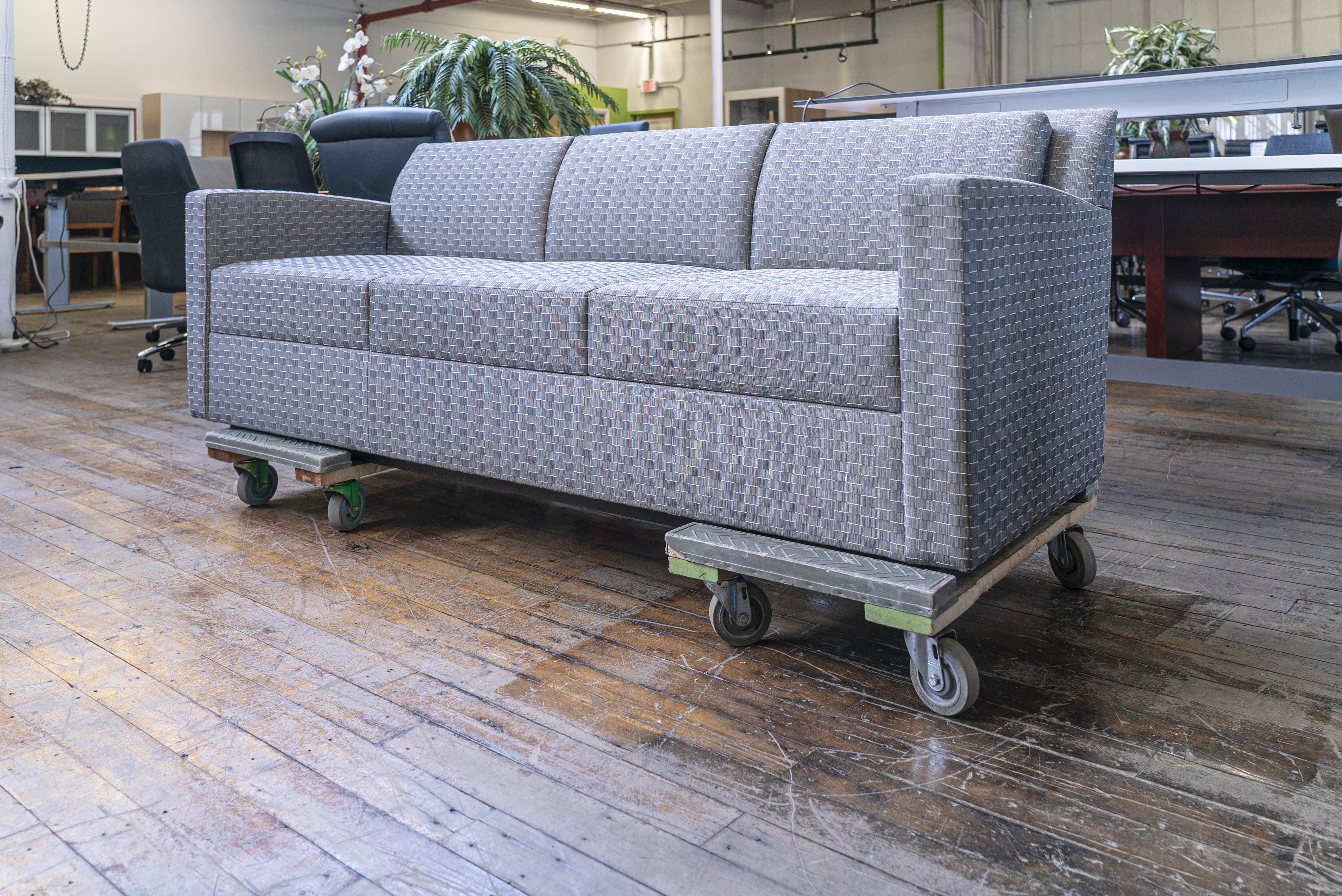 bernhardt-design-entrada-sofa