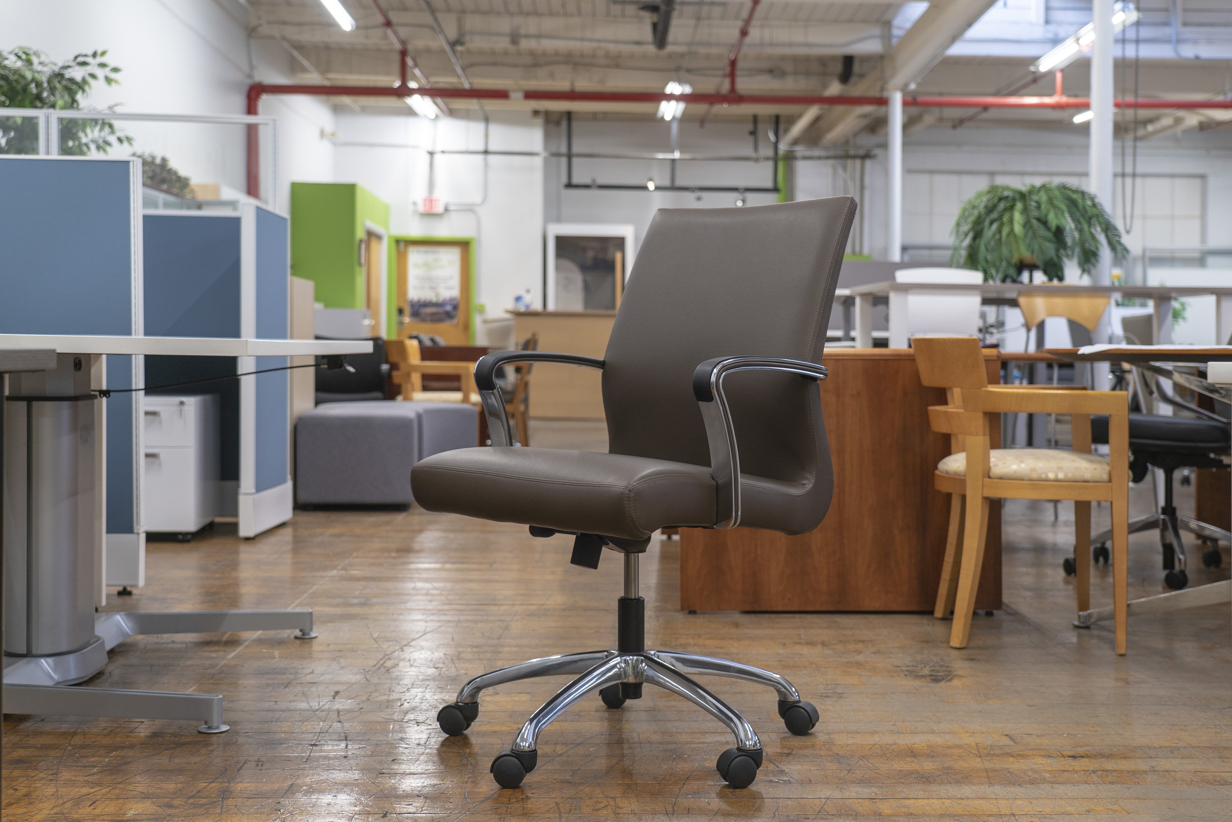 coalesse-chord-midback-conference-chairs