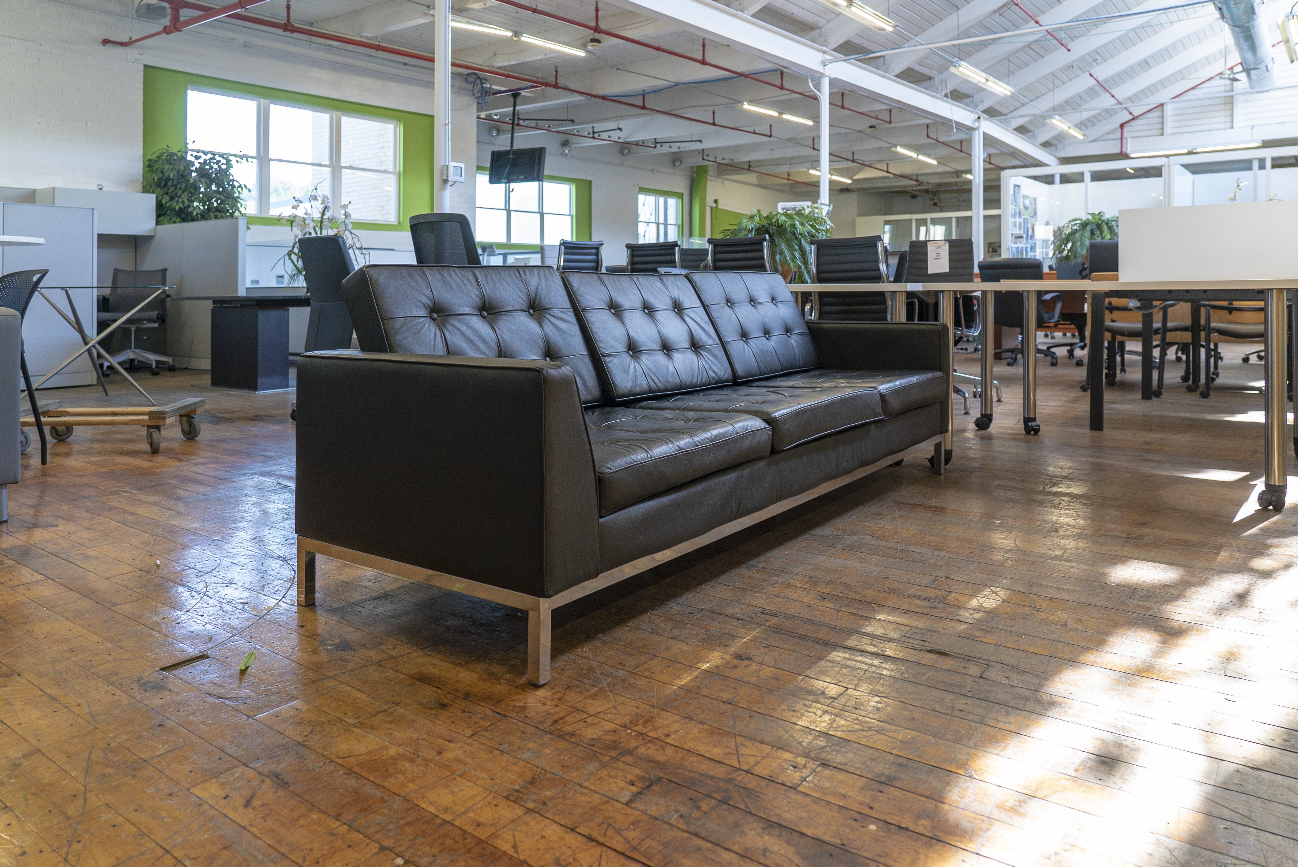 florence-knoll-style-symmetrical-corner-sectional-sofa