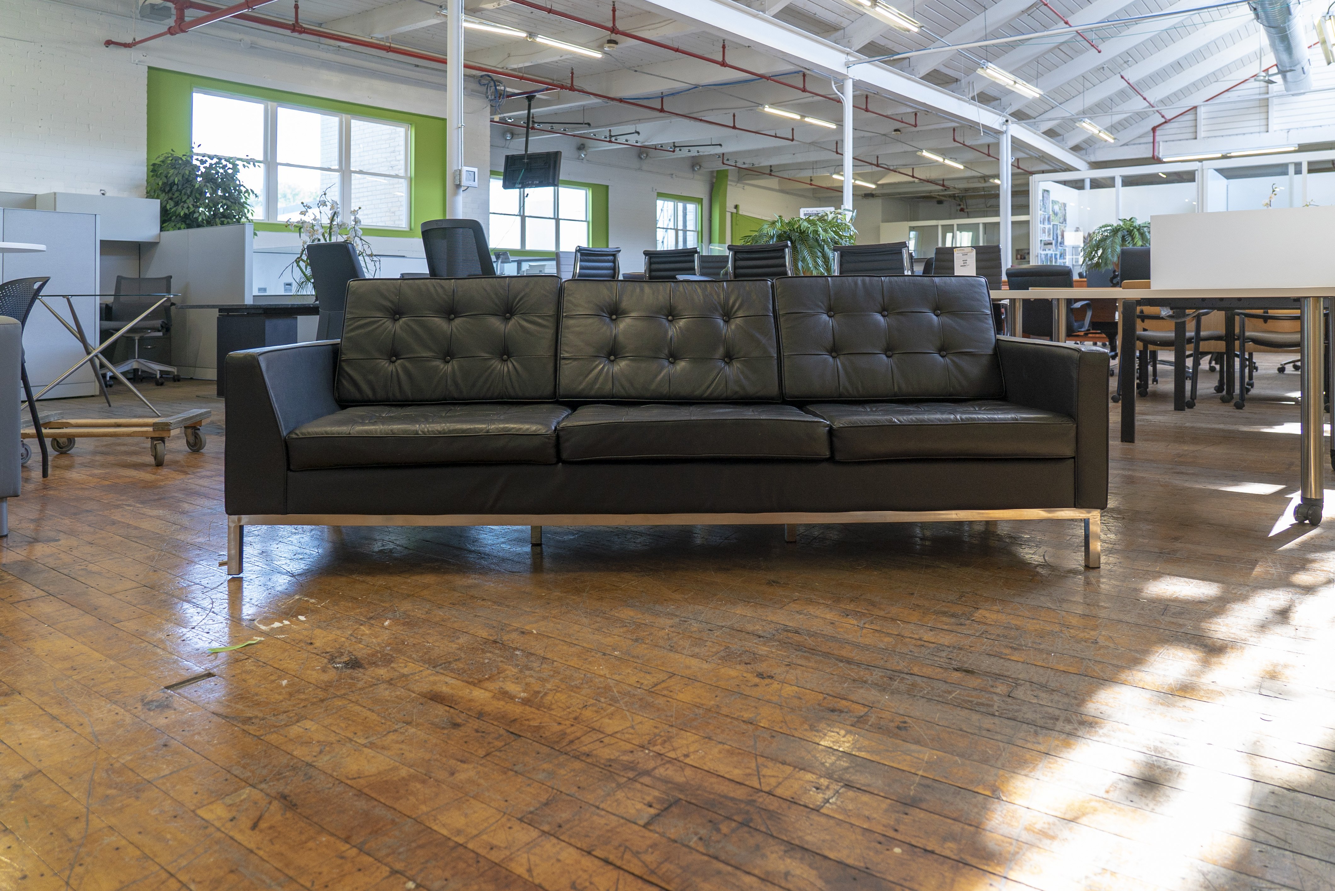 florence-knoll-style-symmetrical-corner-sectional-sofa