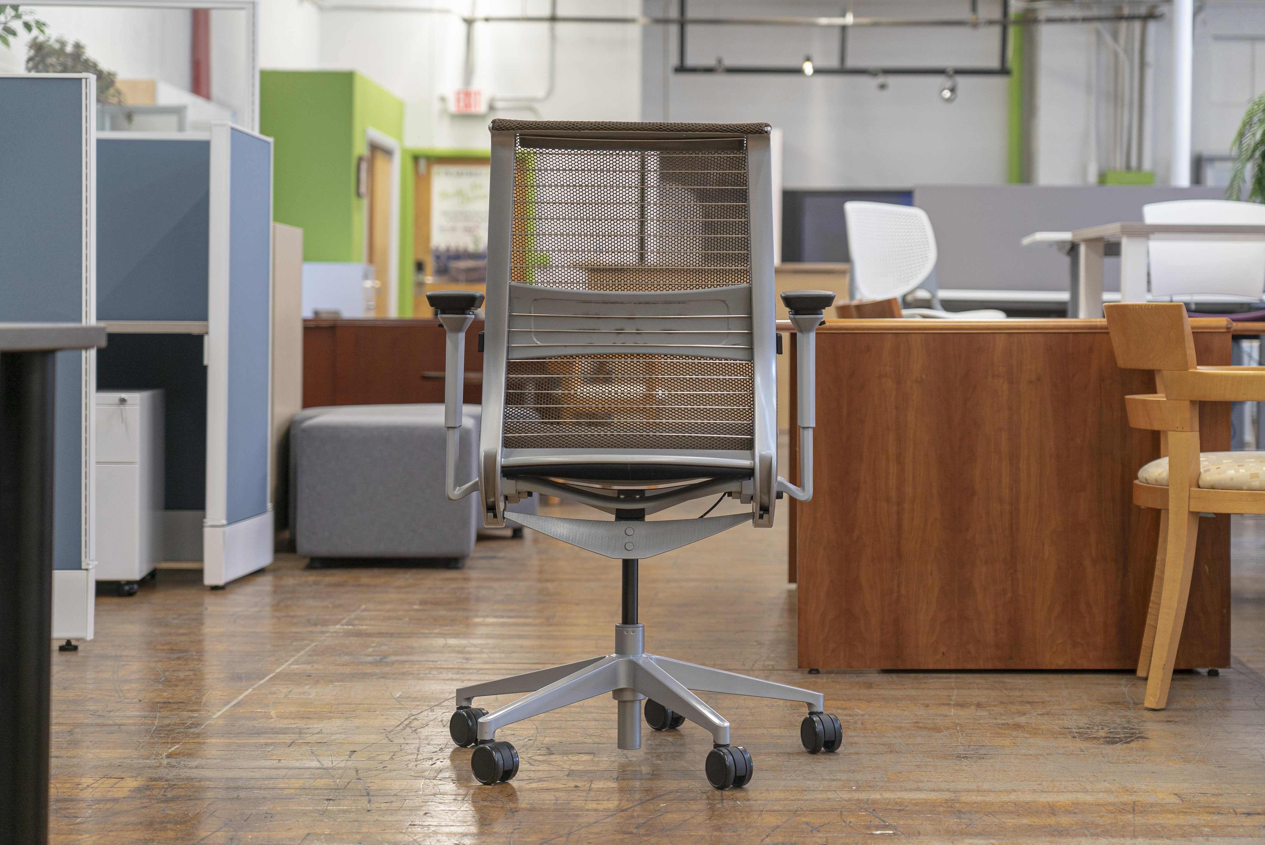 steelcase-think-v1-mesh-back-task-chairs