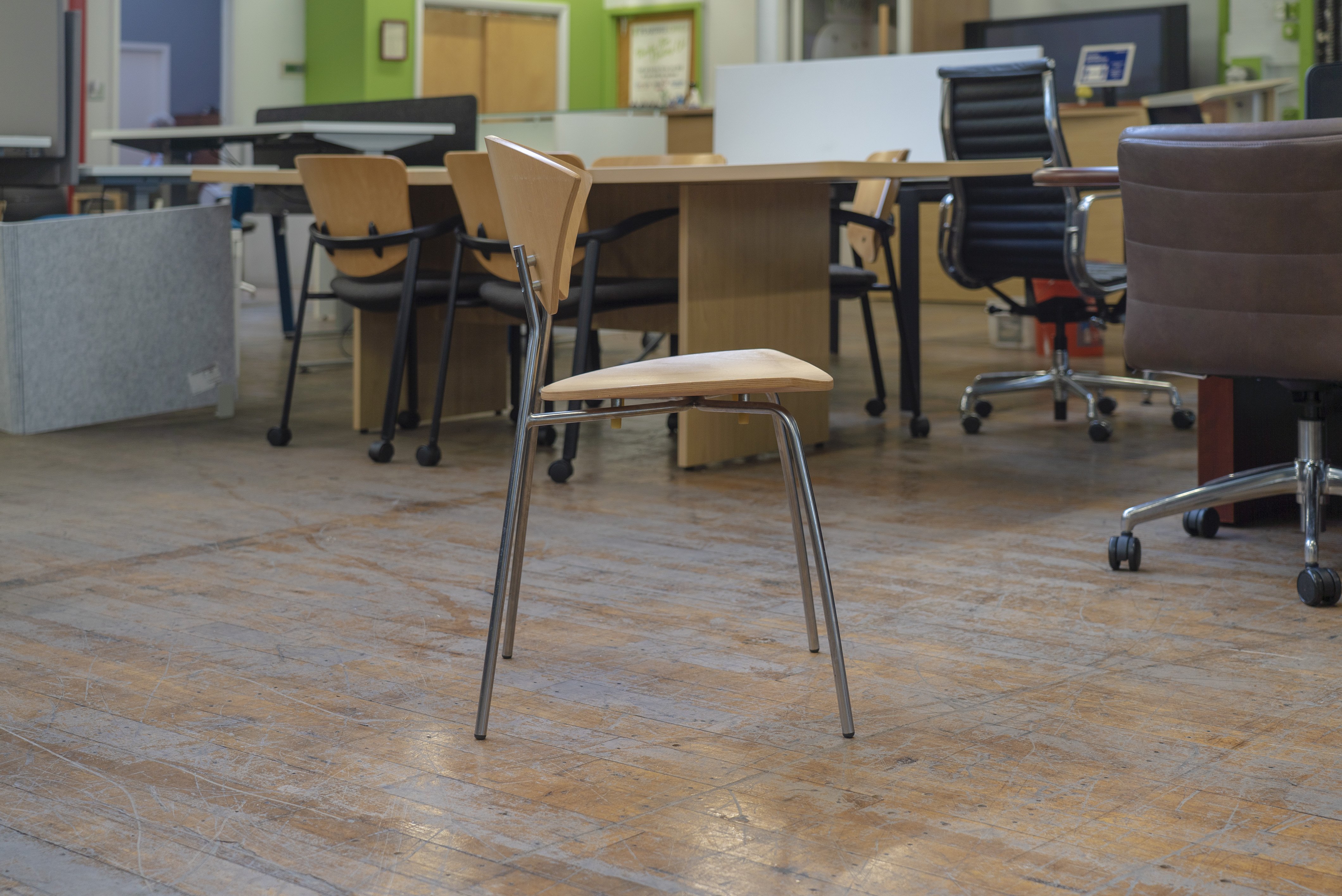 allermuir-scala-stacking-chairs