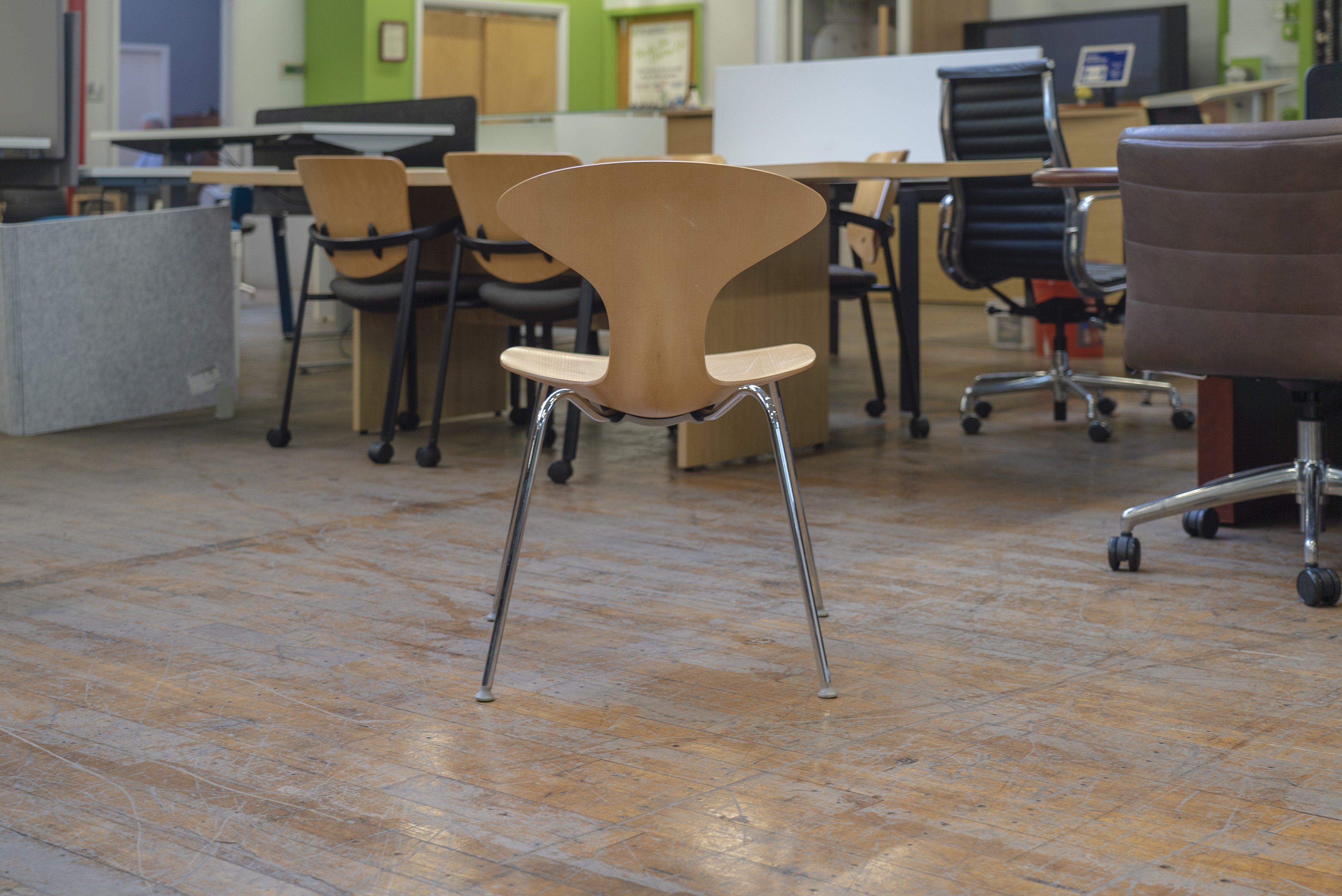 bernhardt-design-orbit-wood-stacking-guest-chairs