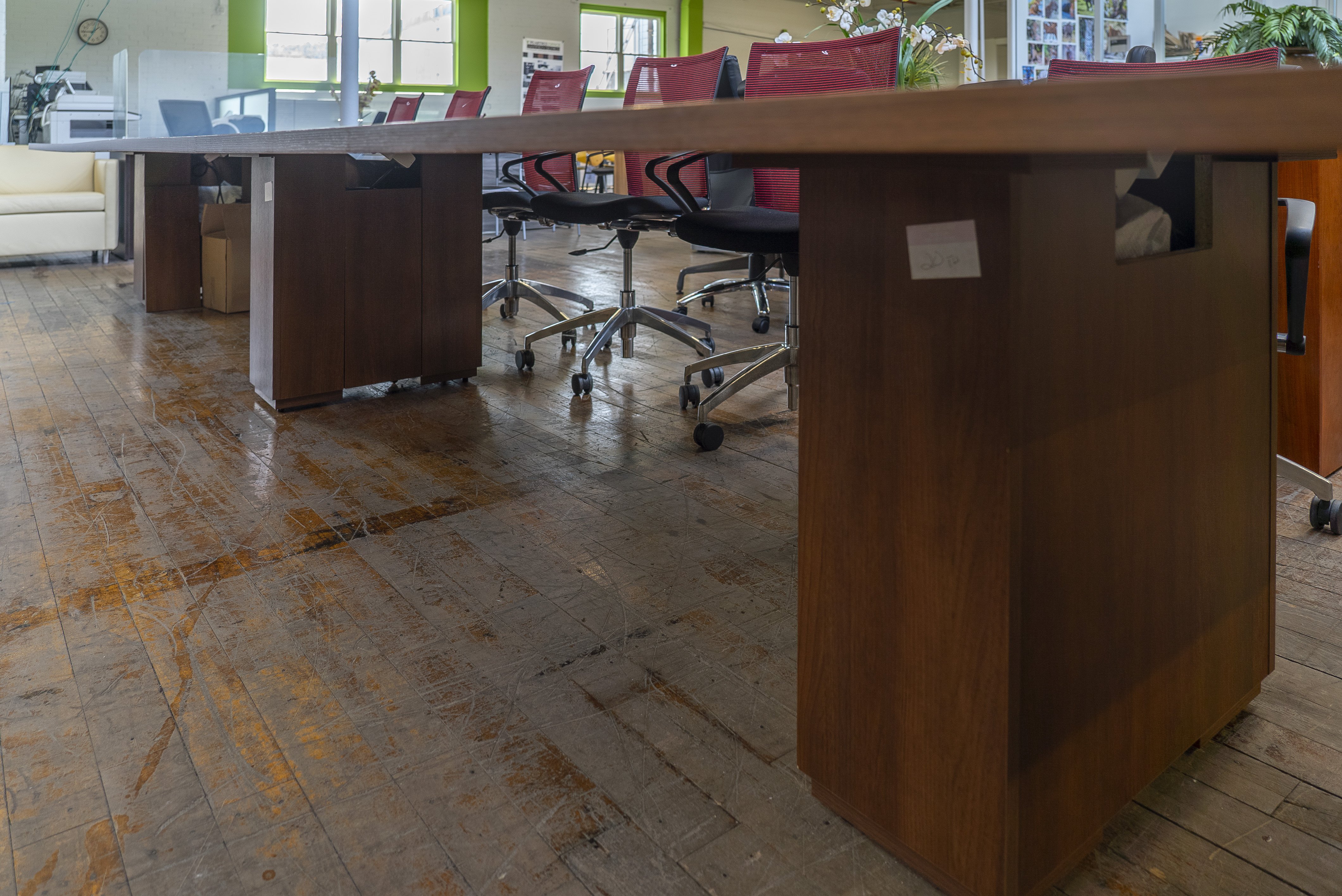 paoli-16-walnut-conference-table