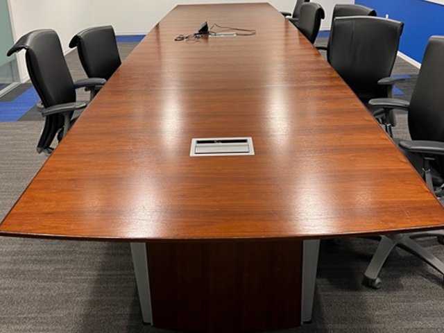 nienkamper-vox-conference-table