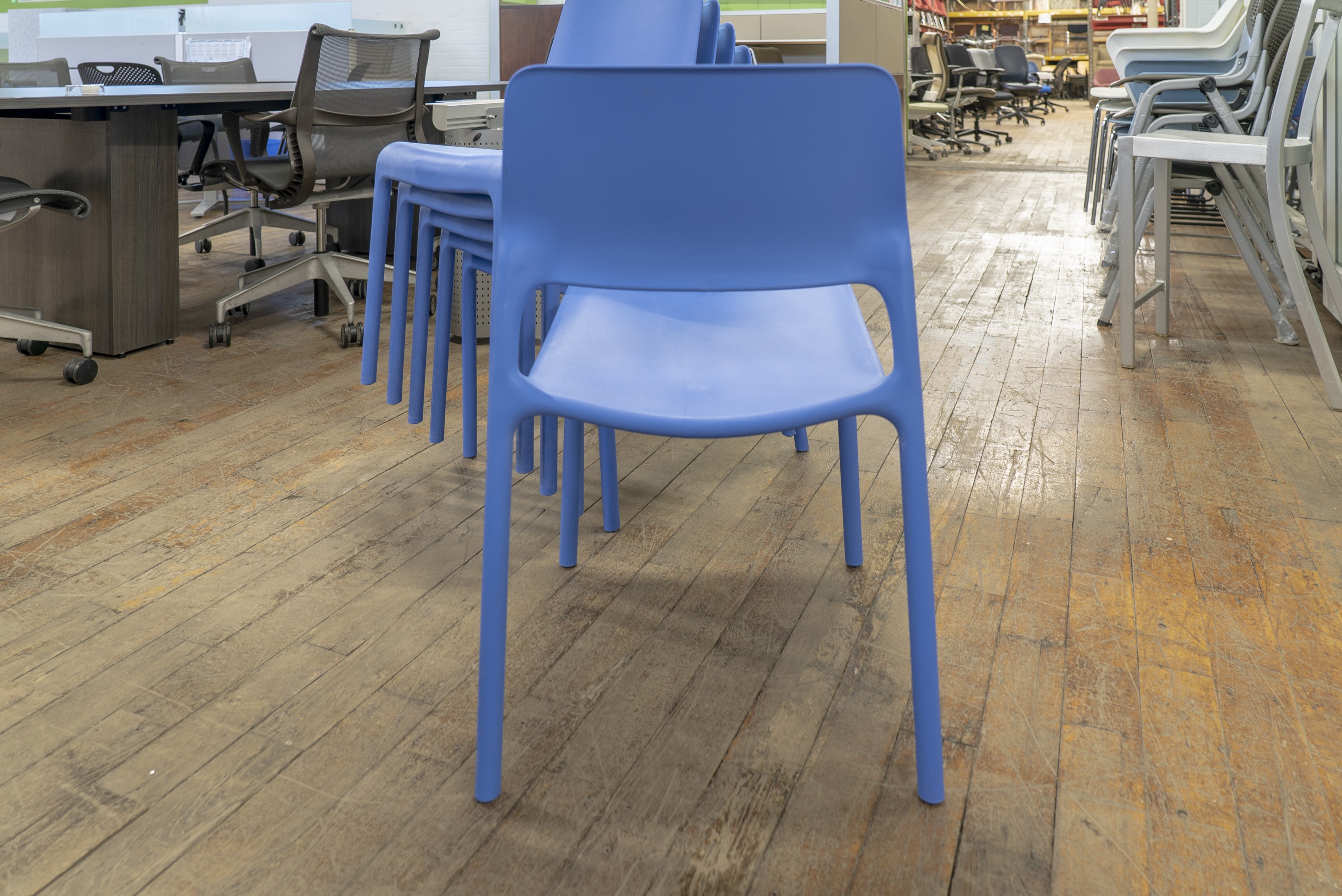 knoll-spark-stacking-side-chairs