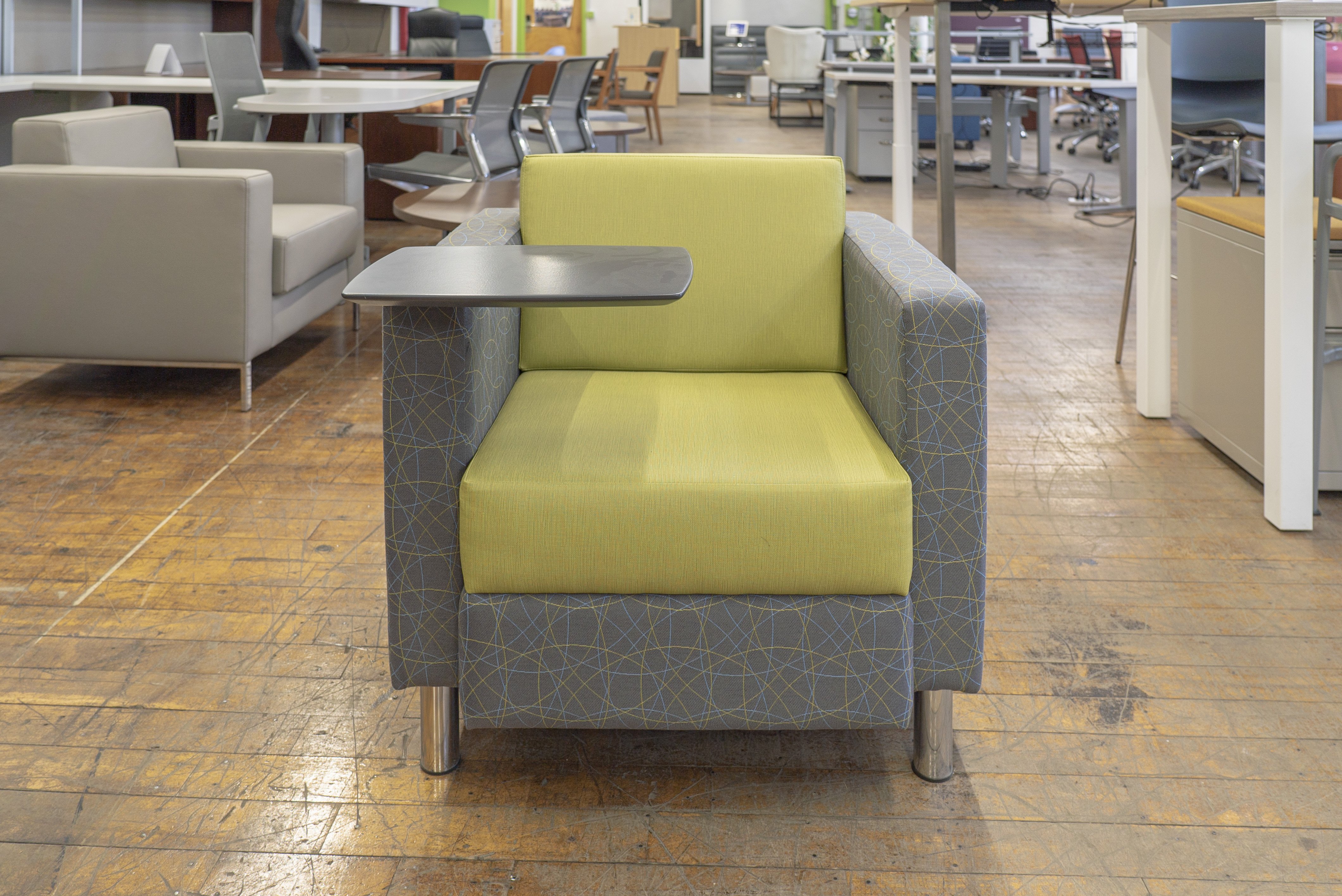 global-citi-lounge-chairs-with-tablets