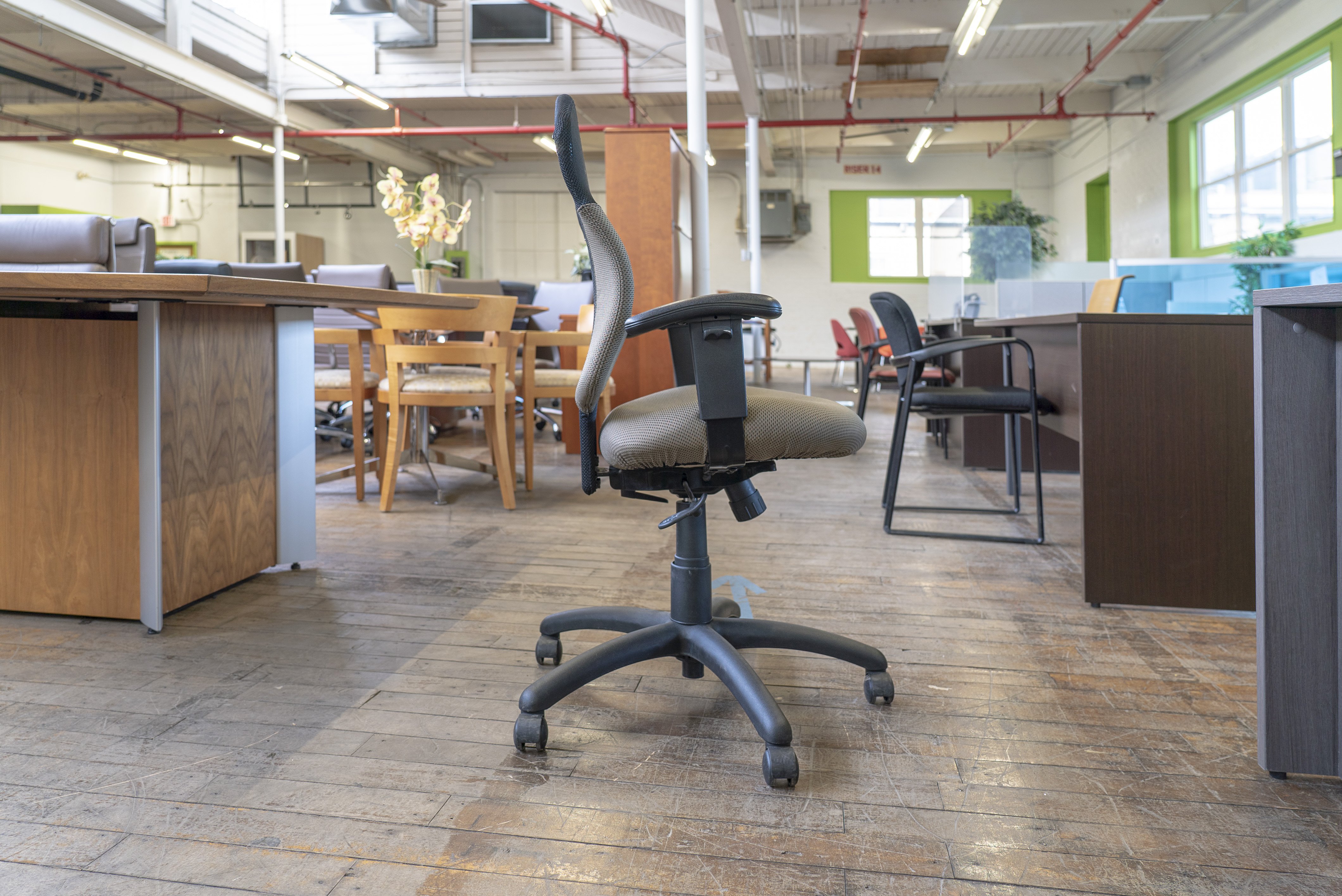 global-tye-mesh-back-task-chairs