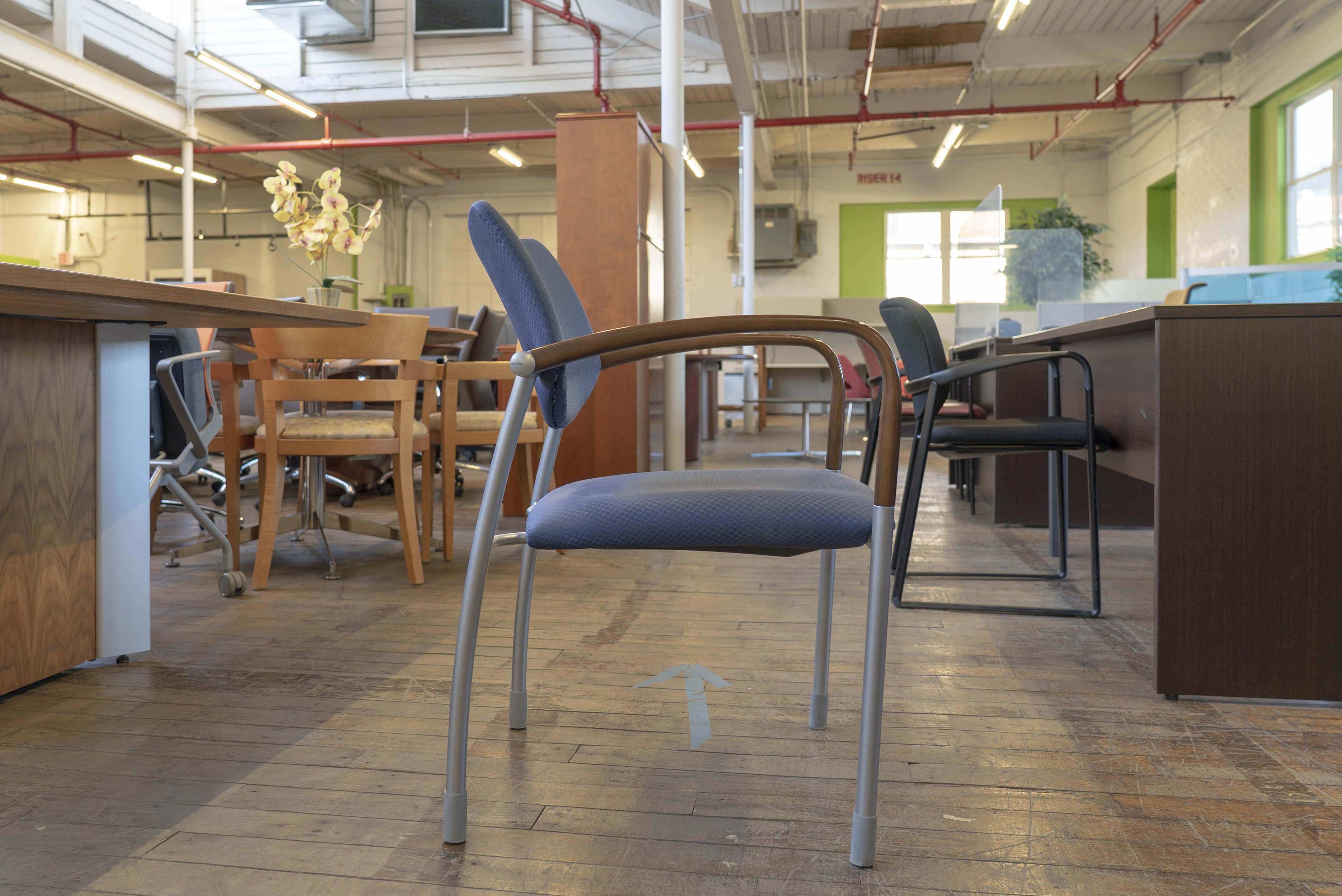 gunlocke-molti-guest-chairs