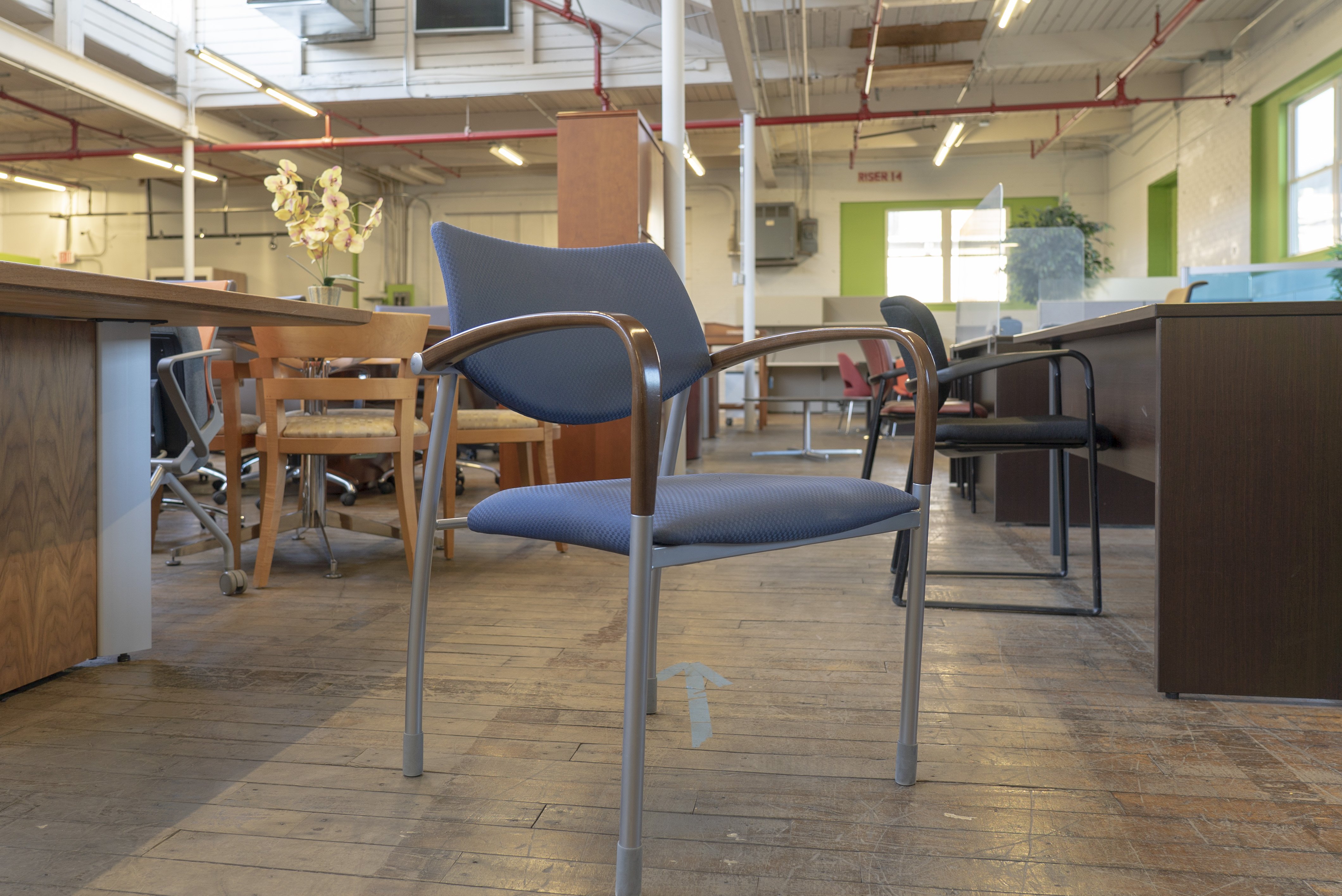 gunlocke-molti-guest-chairs