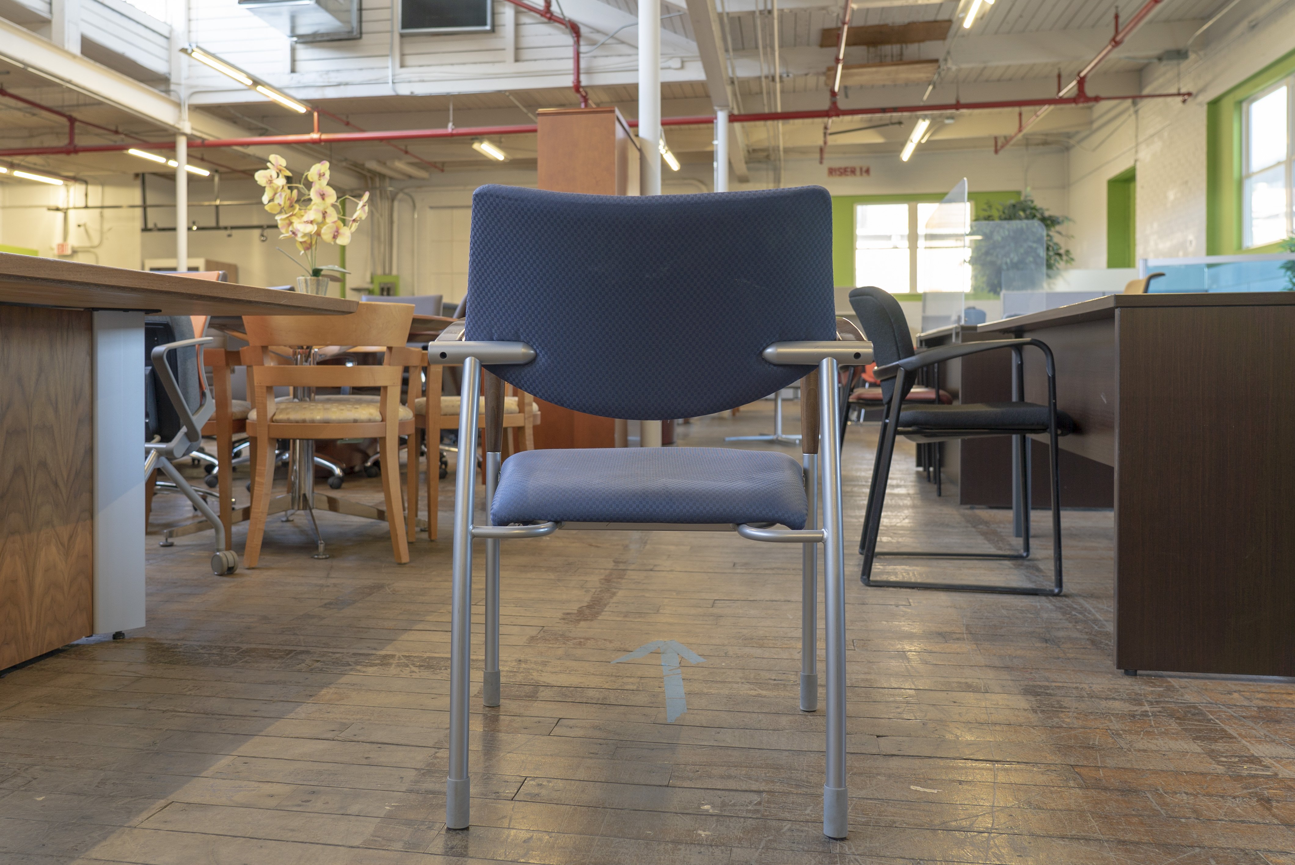 gunlocke-molti-guest-chairs
