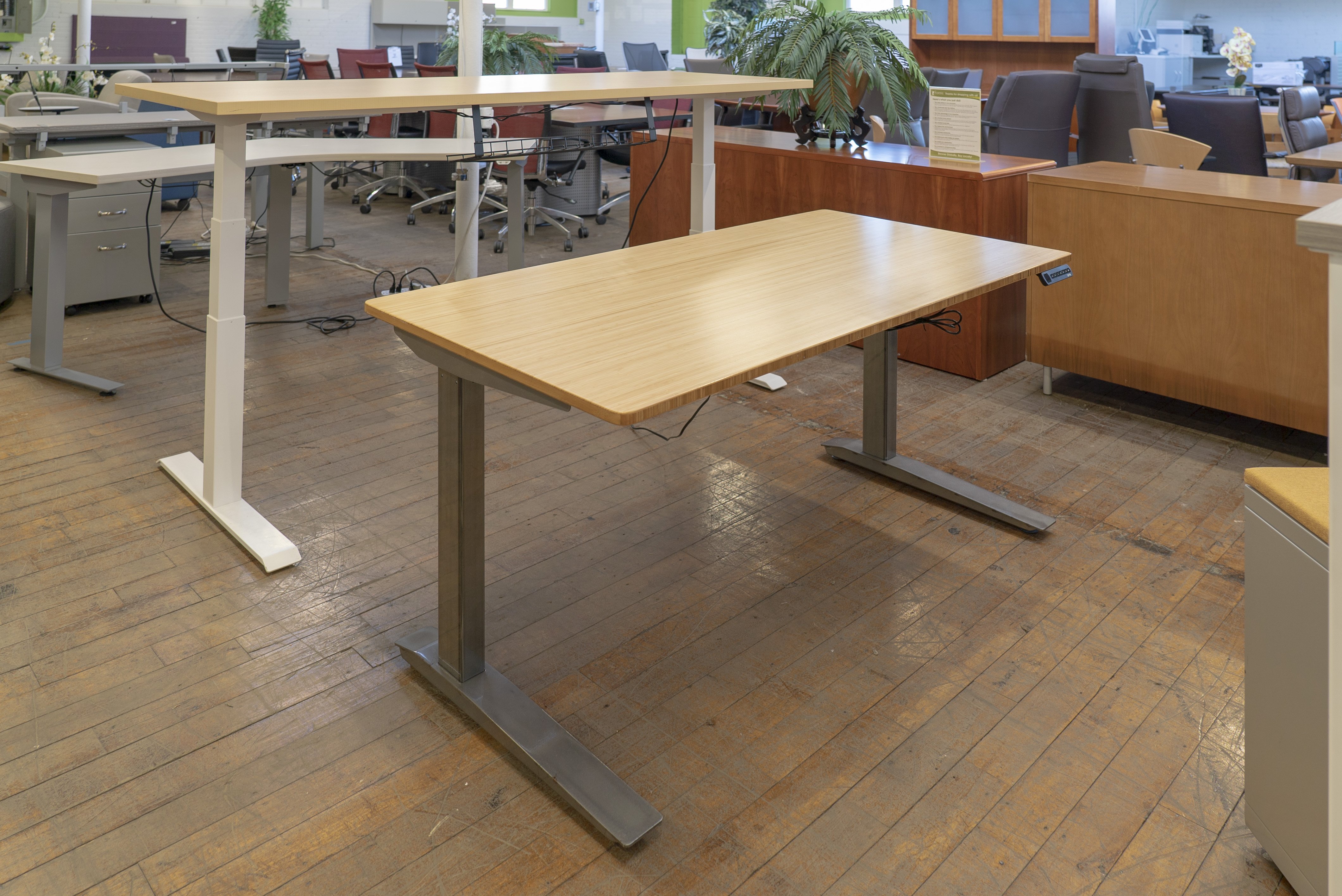 jarvis-bamboo-sit-to-stand-desks