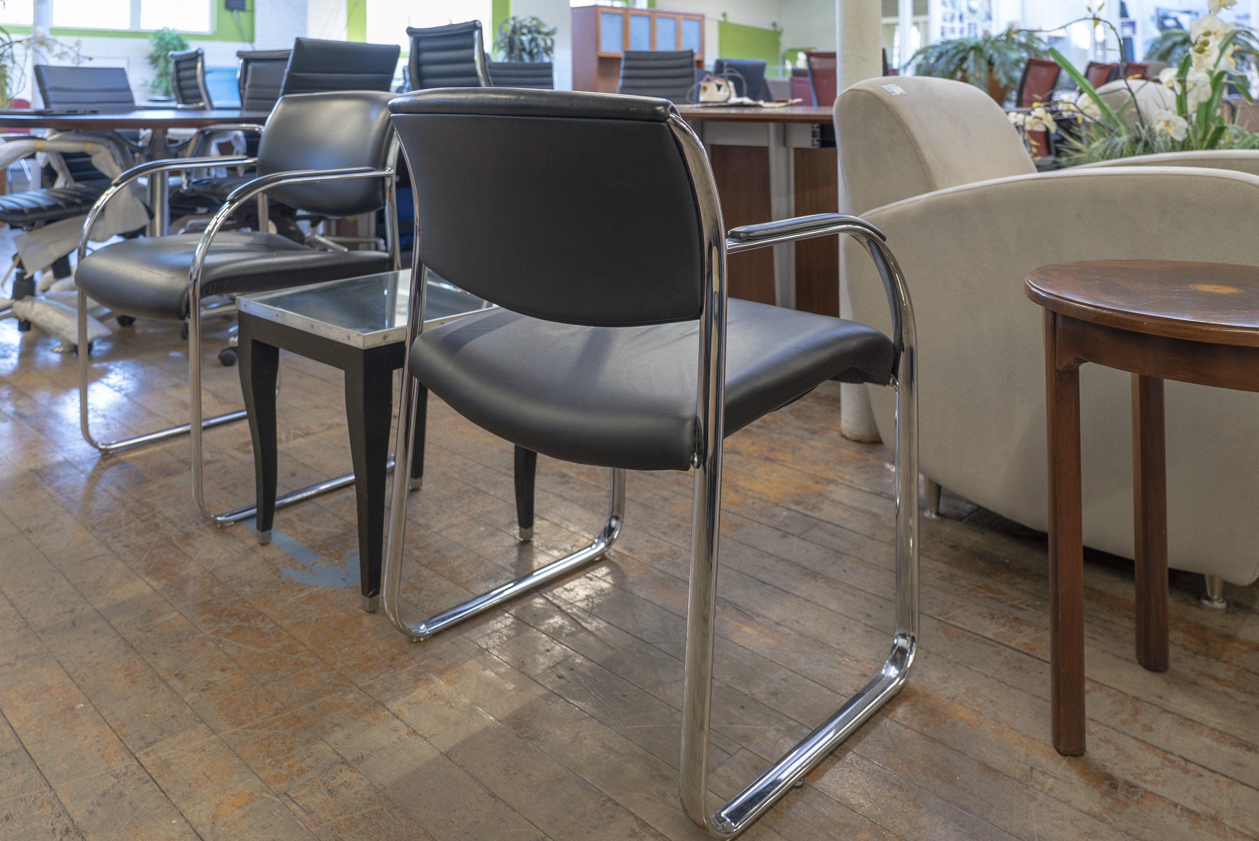 knoll-snodgrass-black-leather-chairs