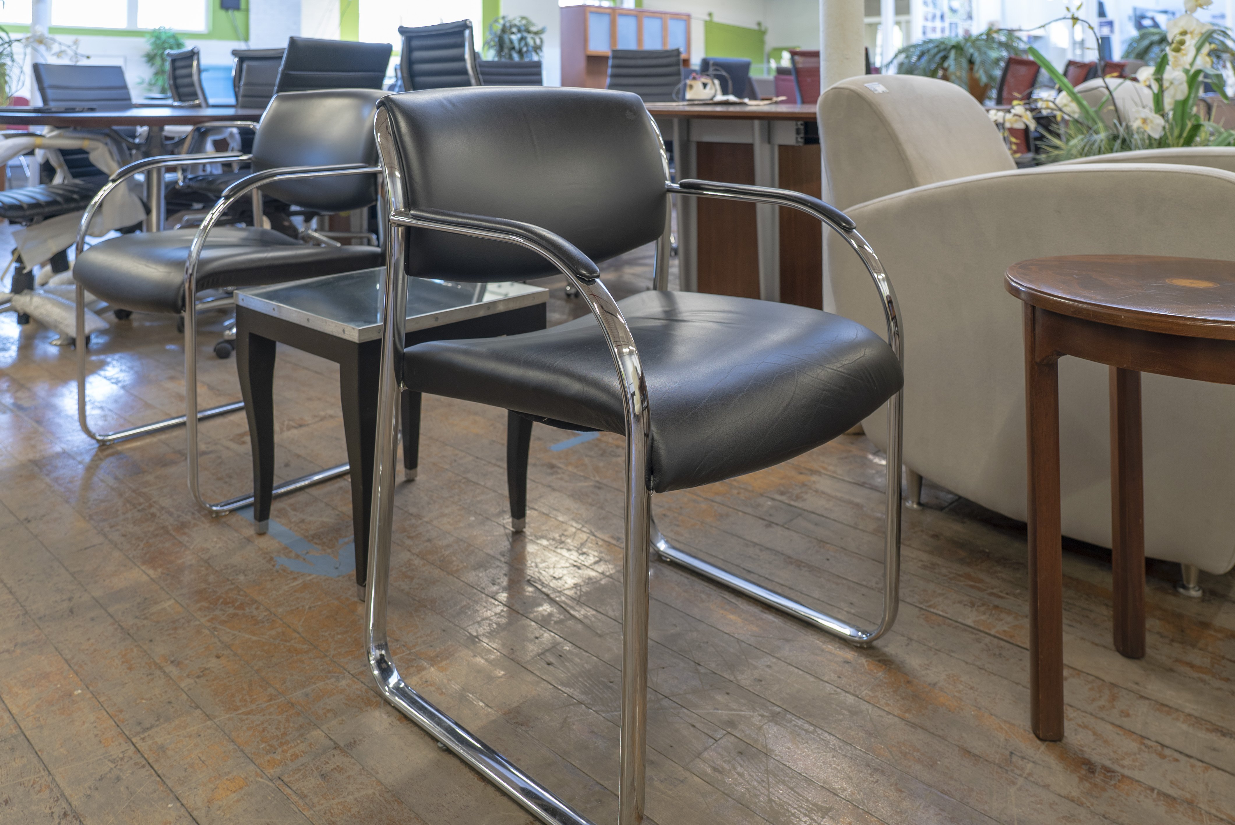 knoll-snodgrass-black-leather-chairs