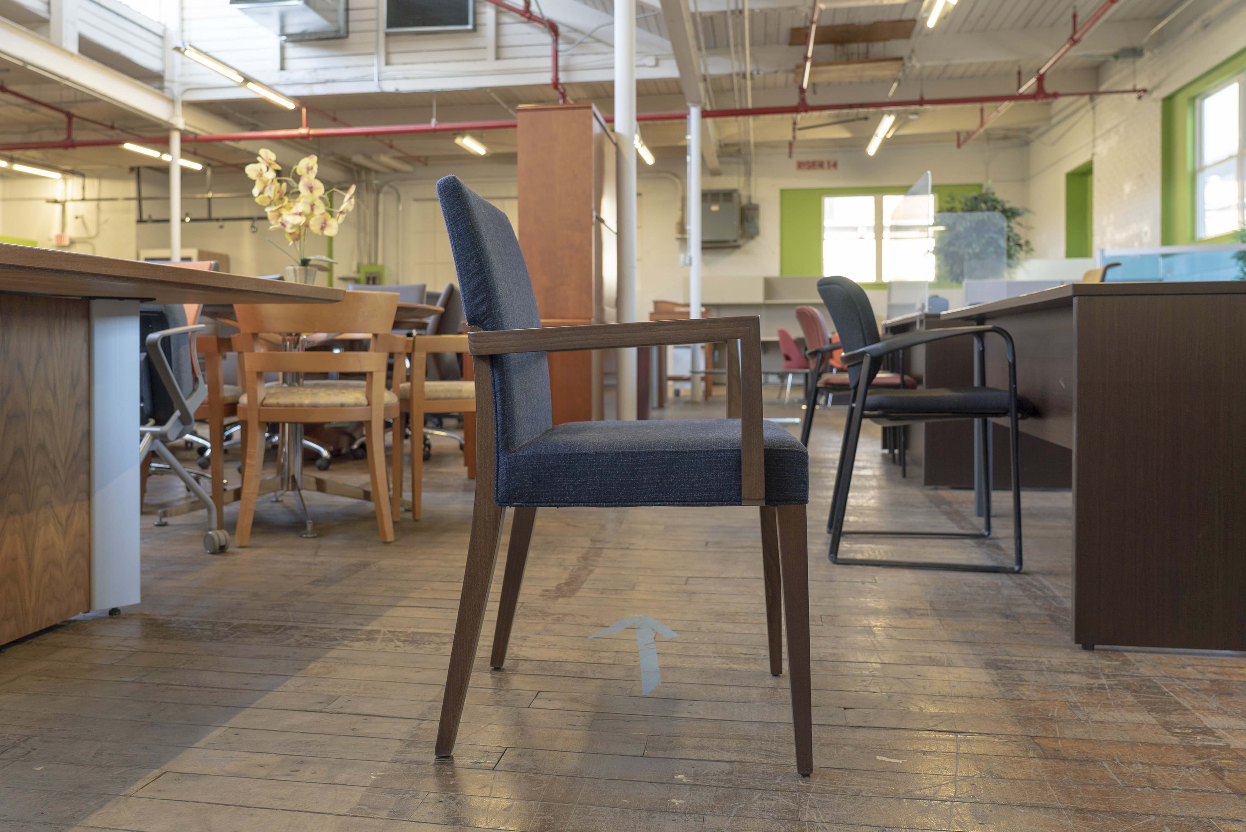 montbel-charme-guest-chairs