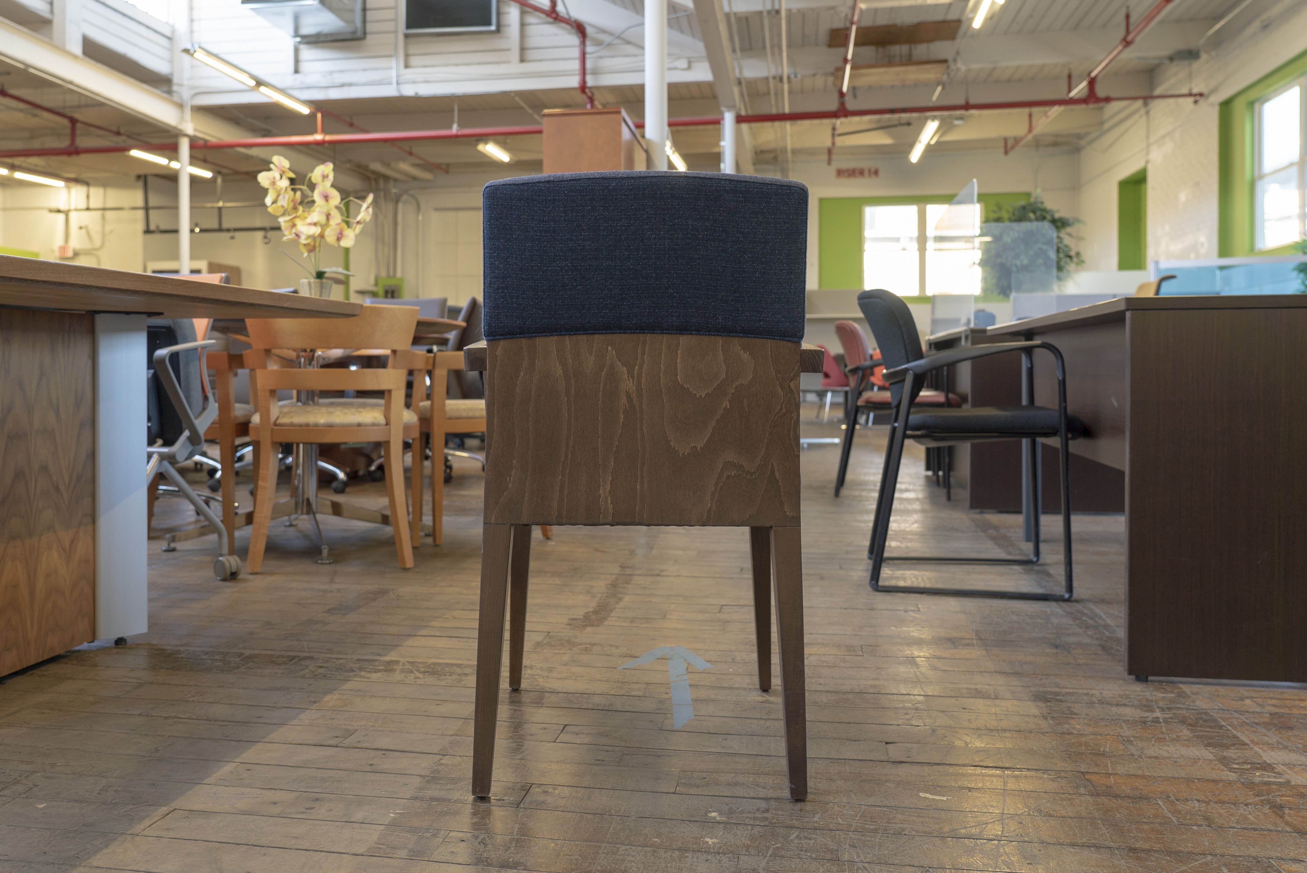 montbel-charme-guest-chairs