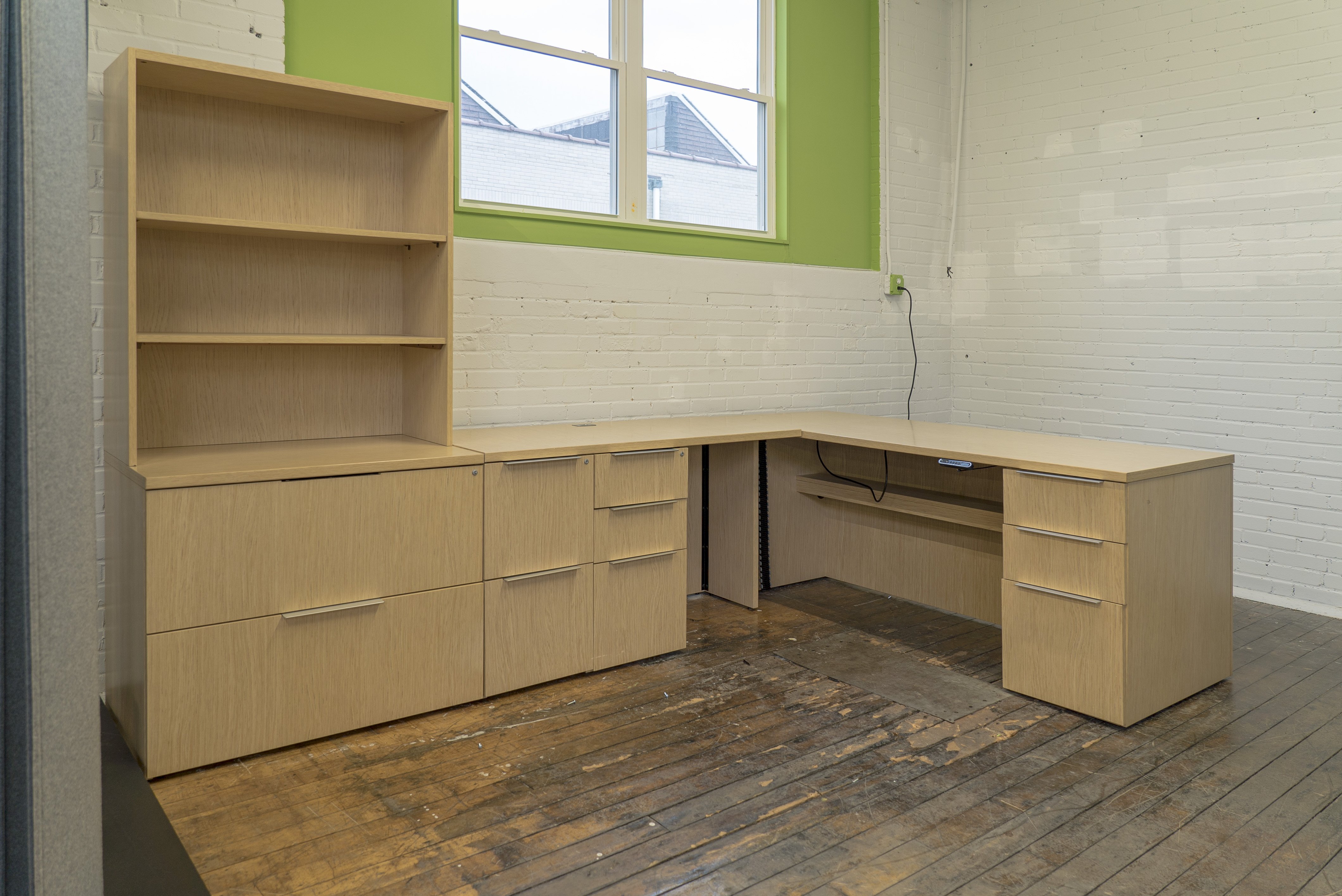 ofs-impulse-g2-sit-to-stand-private-office-suite