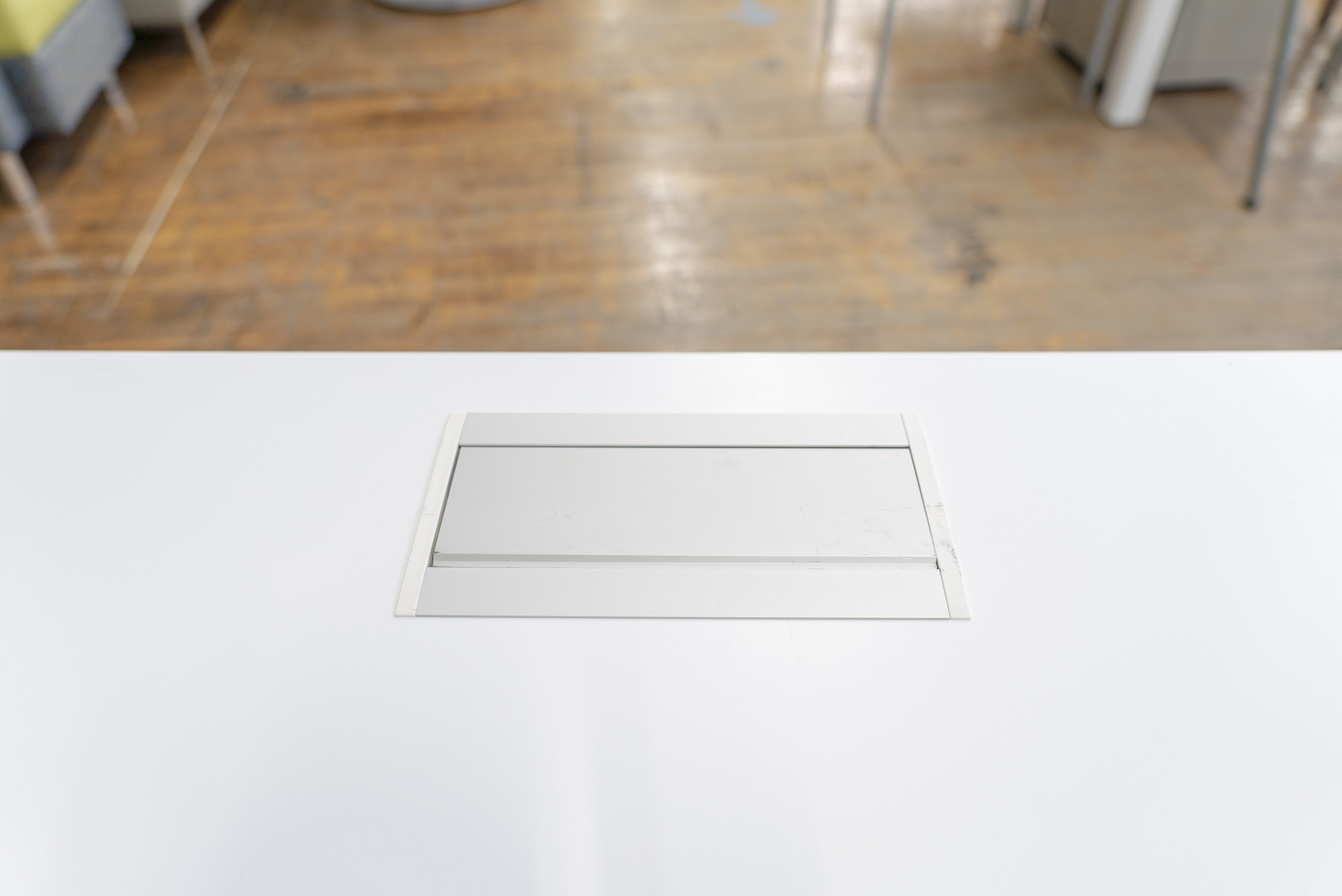 bernhardt-design-flip-top-training-tables