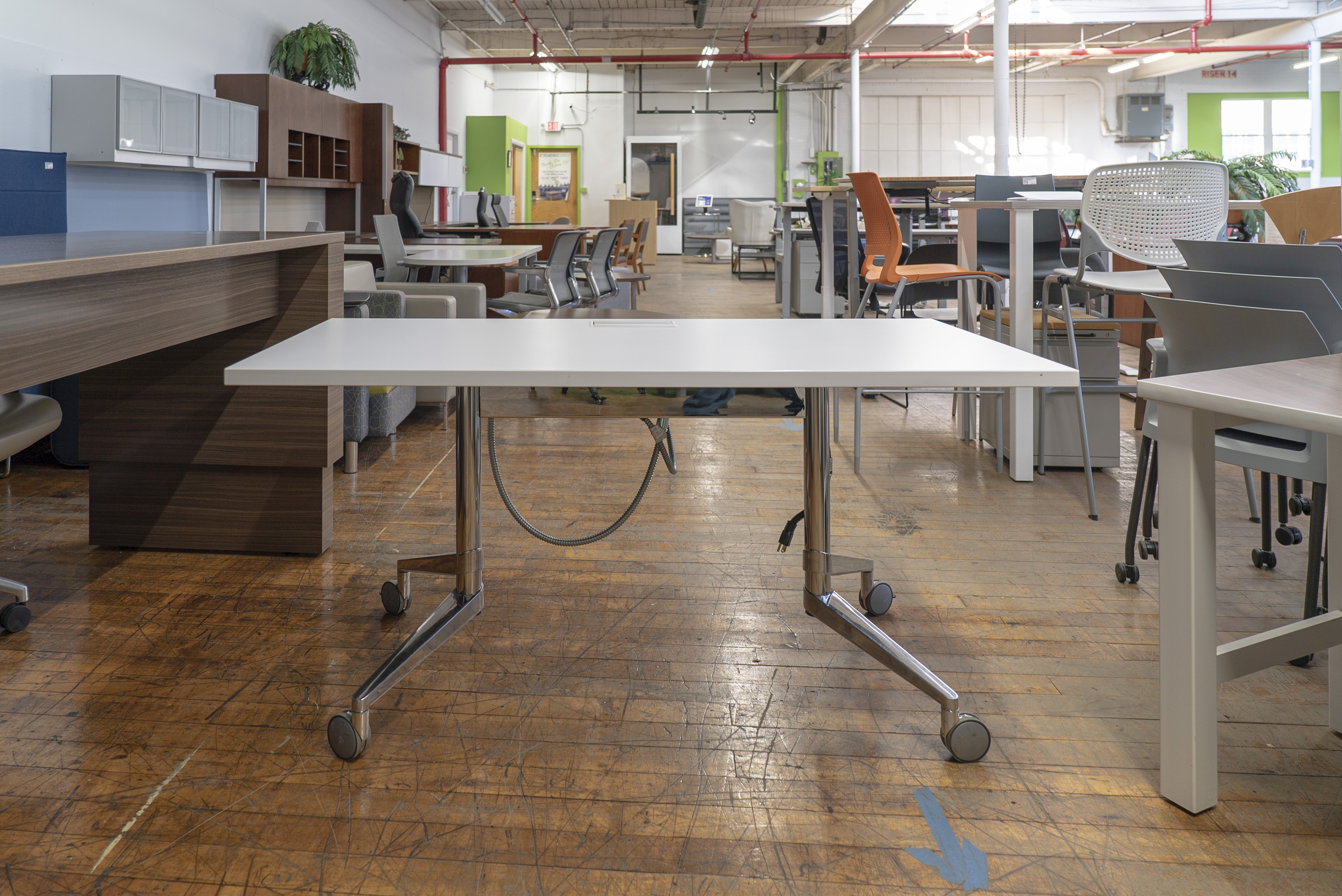 bernhardt-design-flip-top-training-tables