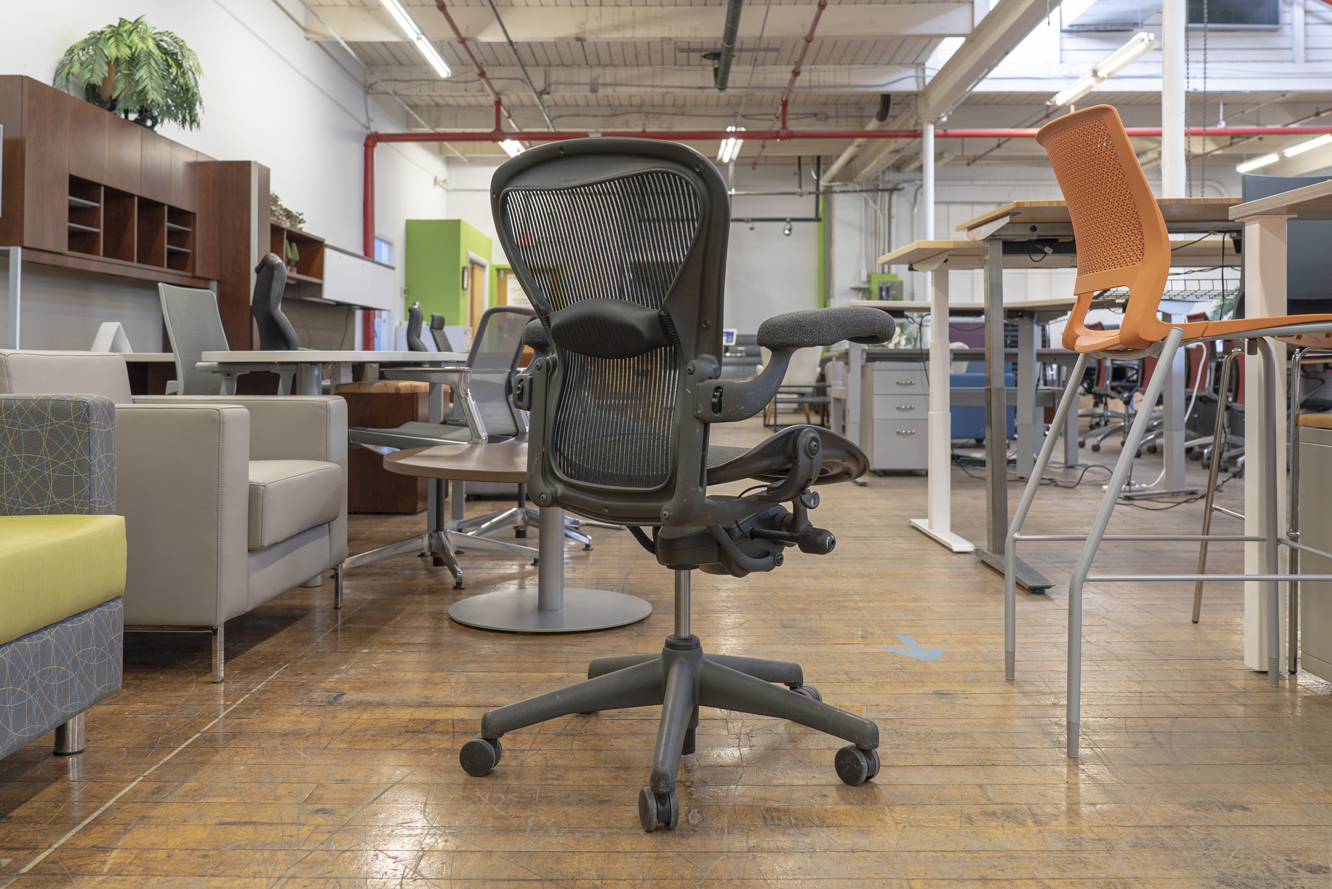 herman-miller-aeron-chairs-size-b