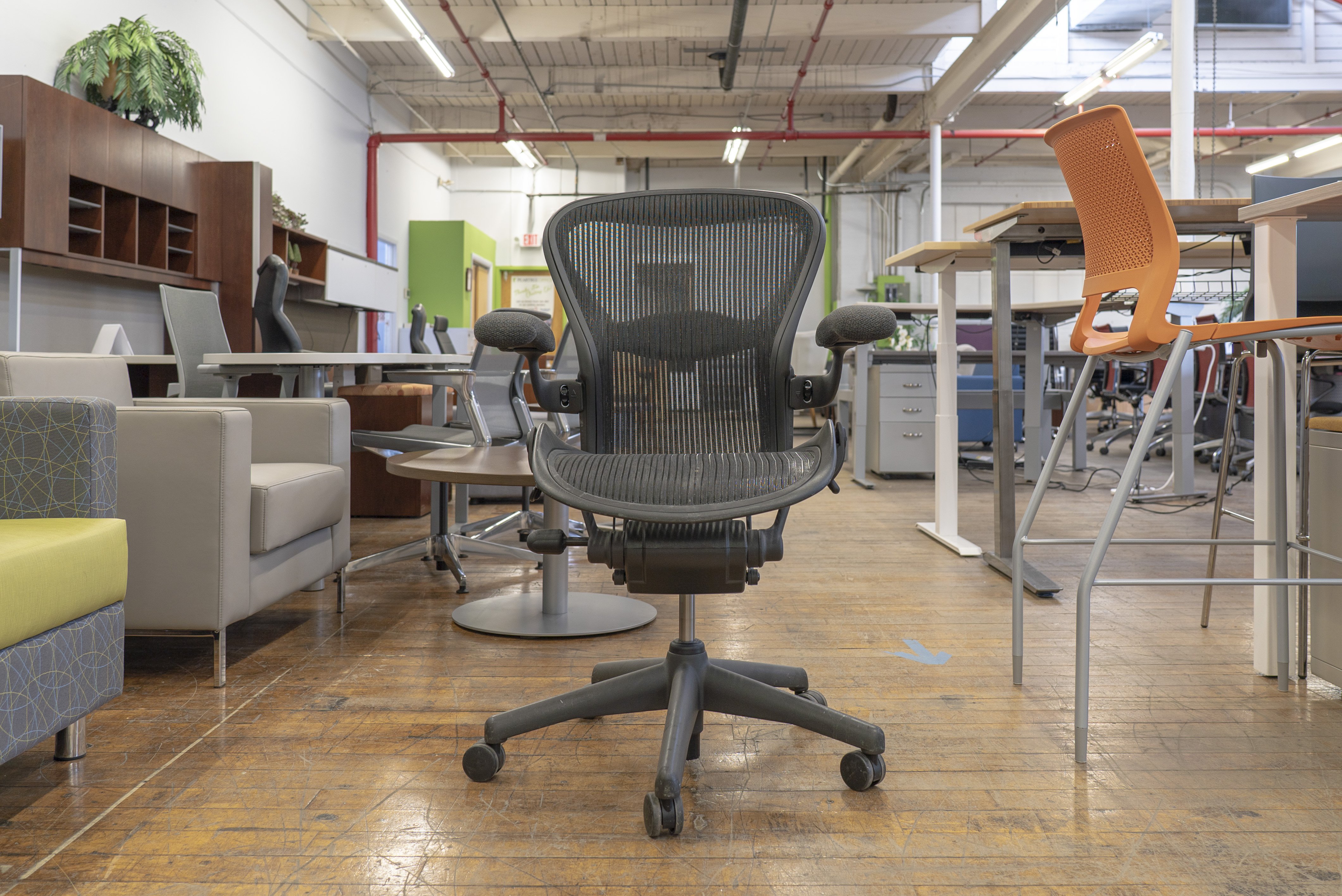 herman-miller-aeron-chairs-size-b