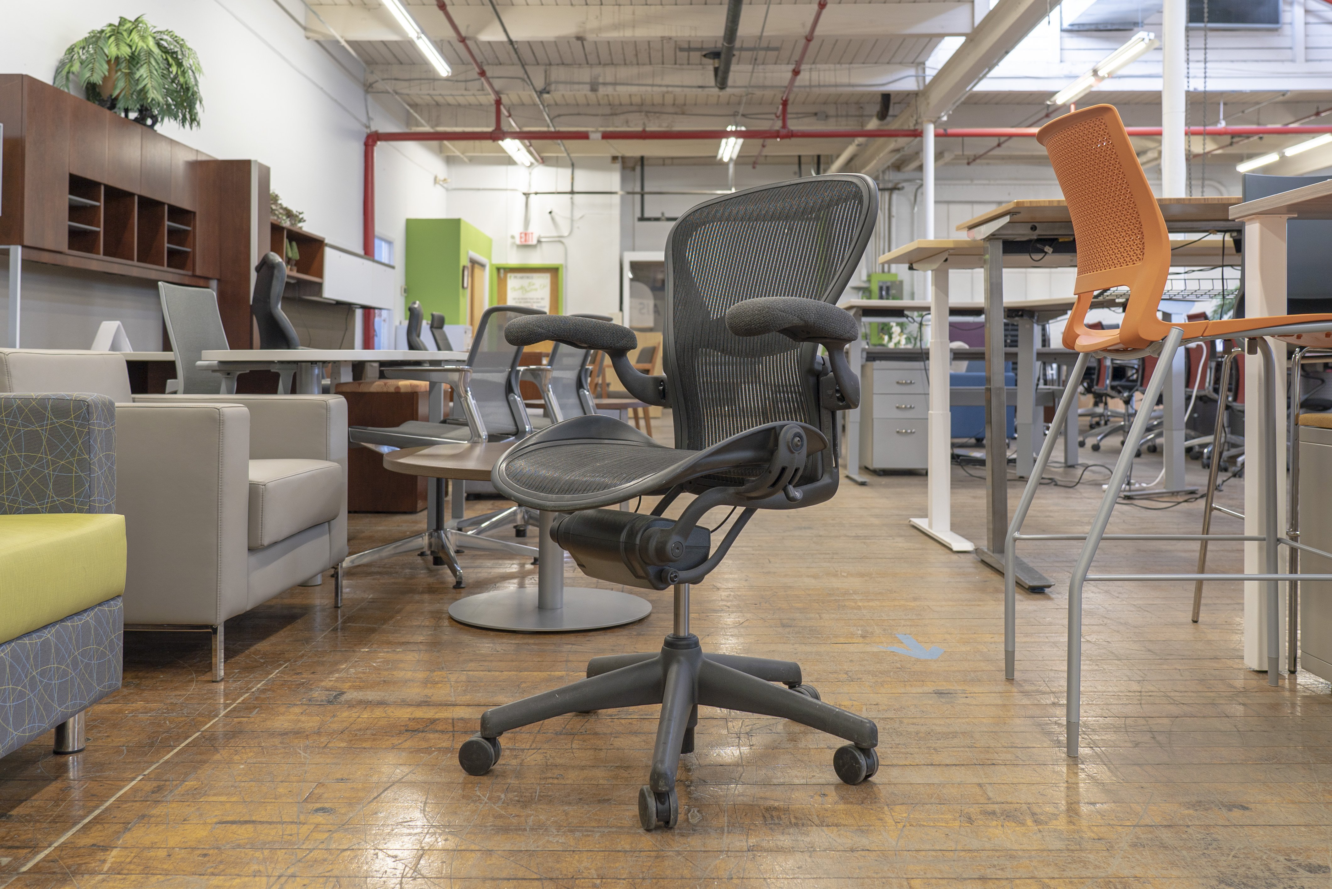 herman-miller-aeron-chairs-size-b