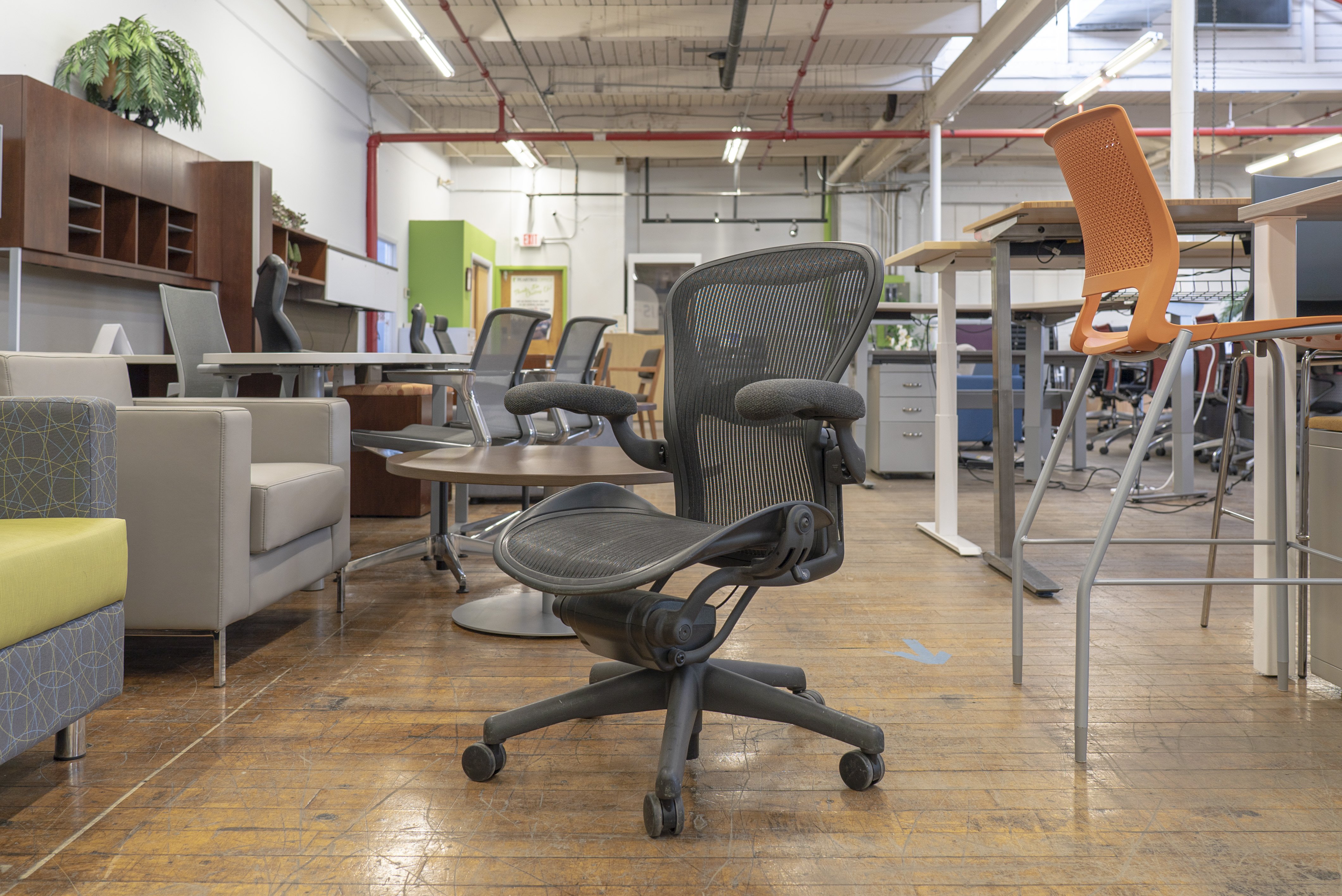 herman-miller-aeron-chairs-size-b