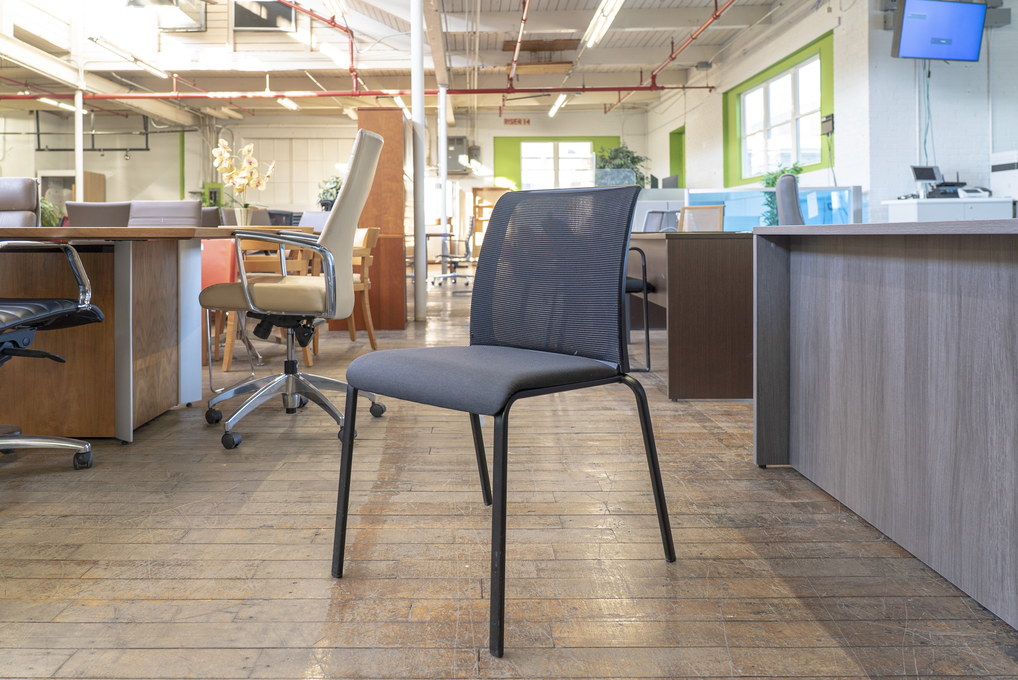 steelcase-reply-armless-stacking-chairs