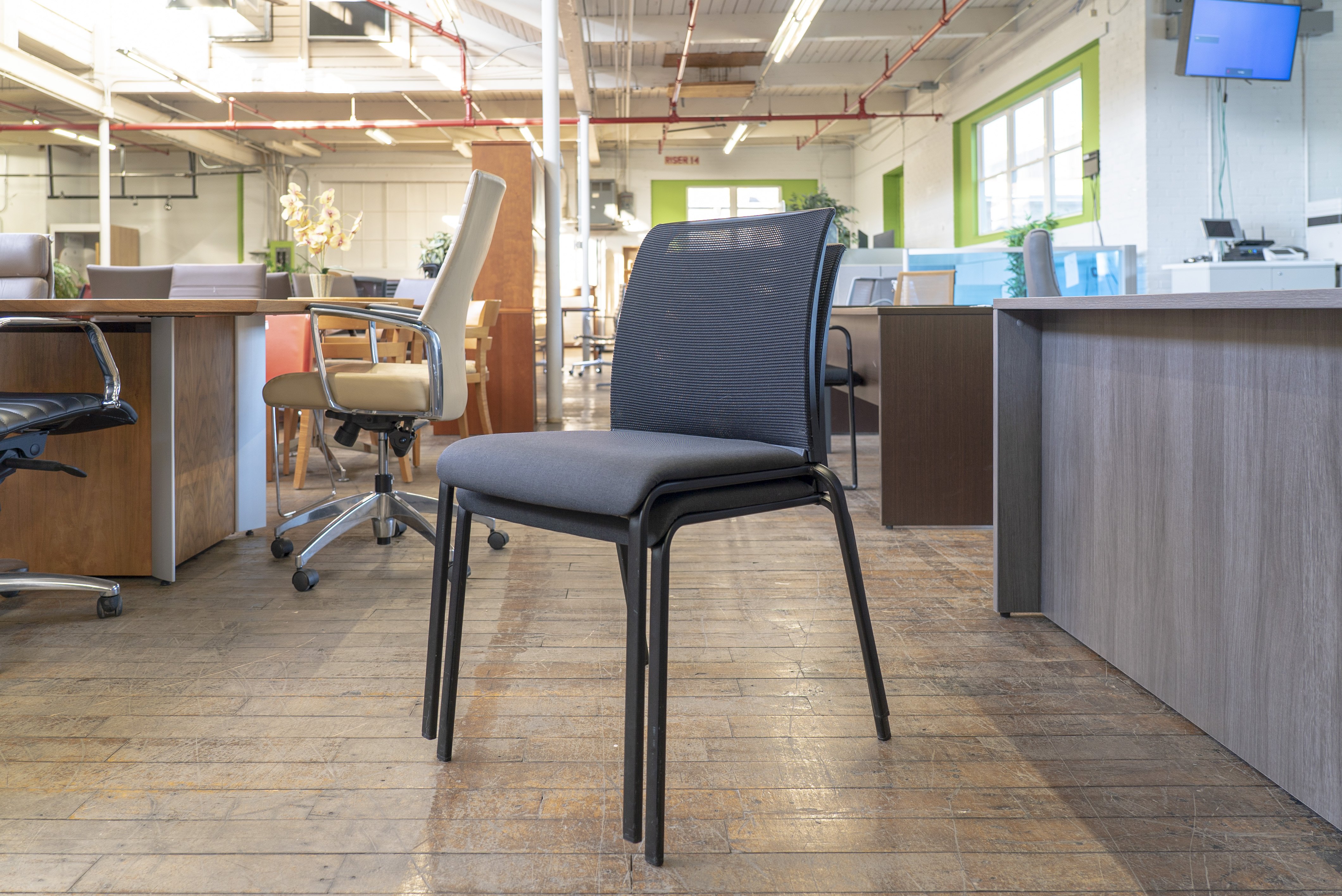steelcase-reply-armless-stacking-chairs