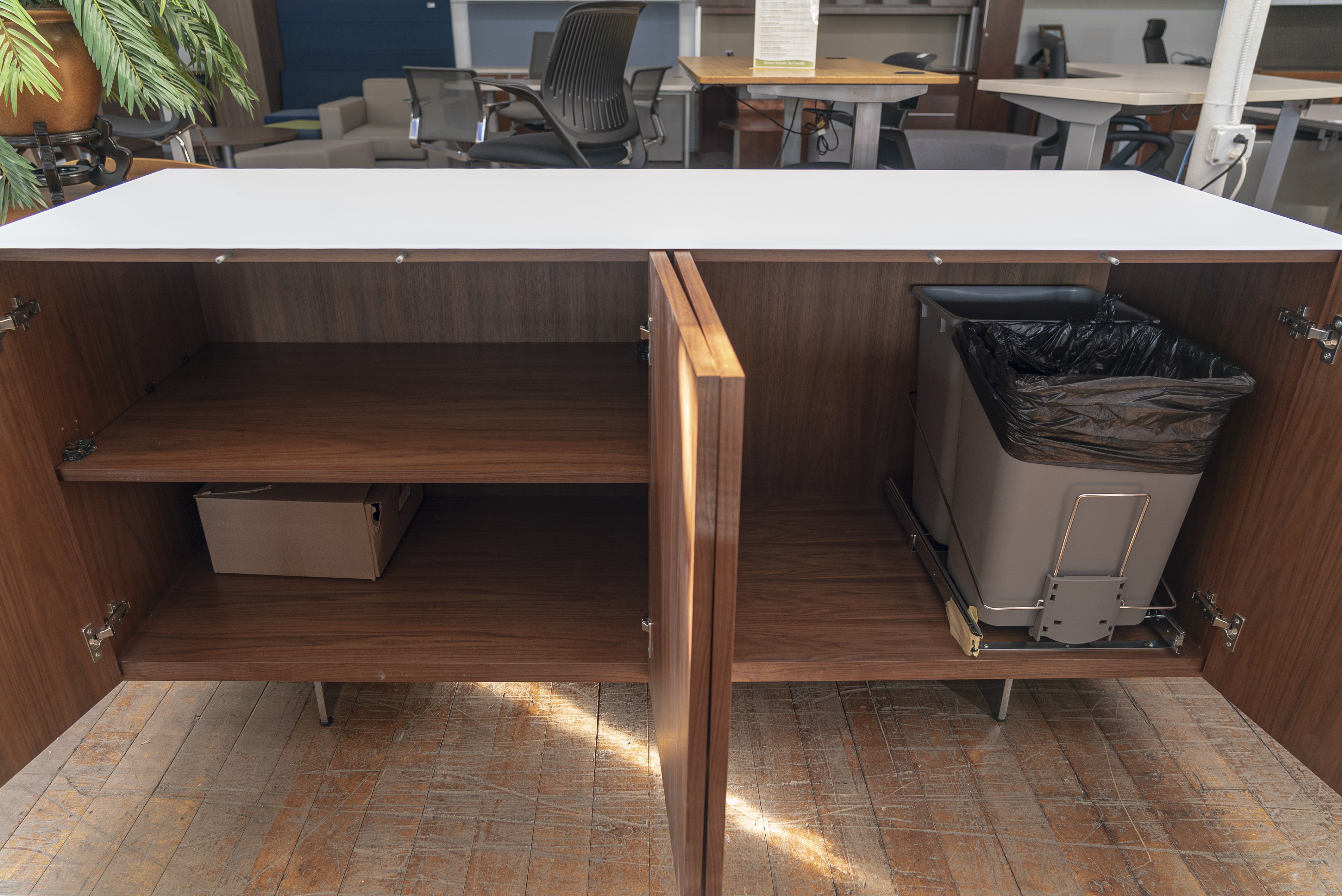 nucraft-flow-9-conference-glass-top-table-matching-credenza