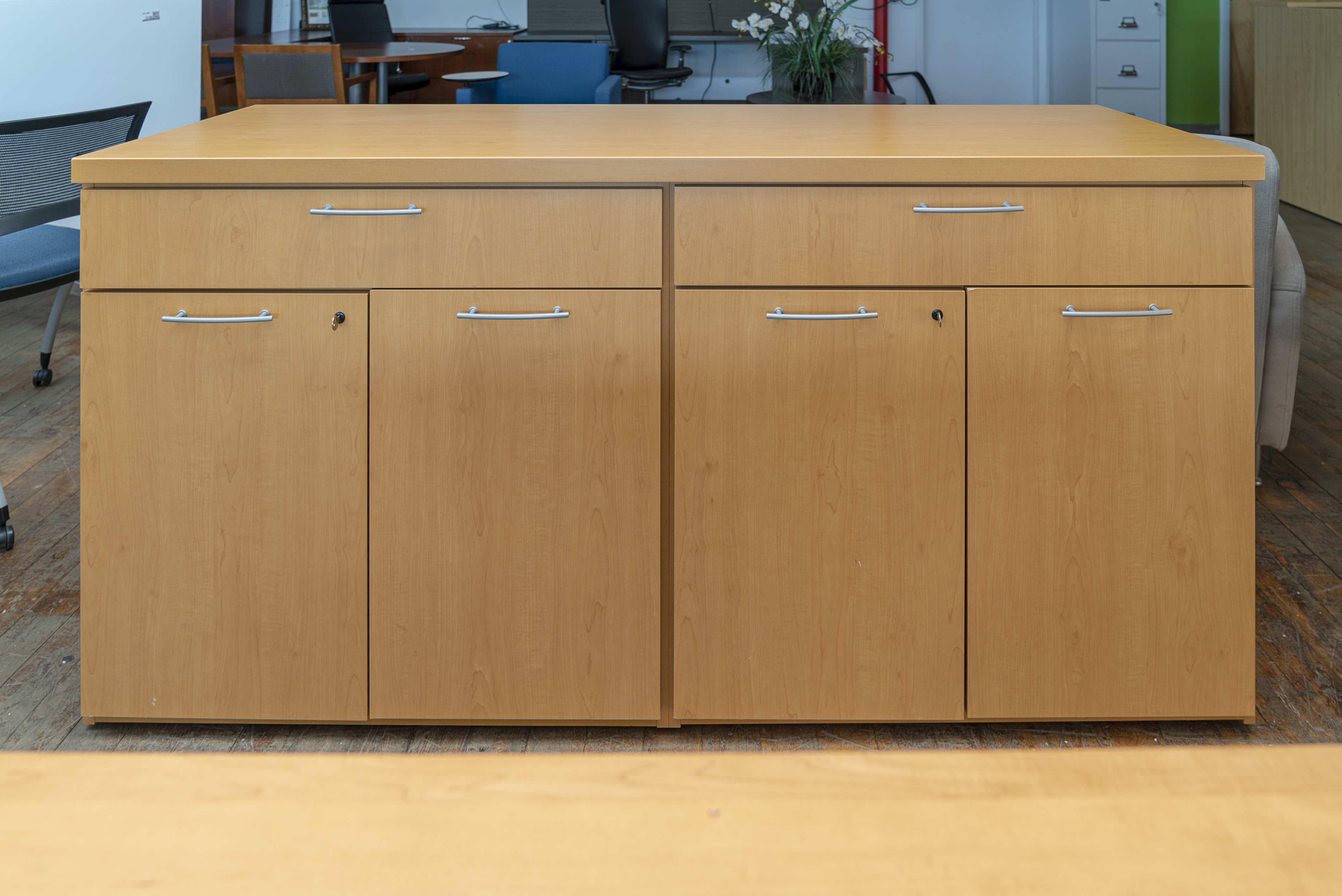 steelcase-16-honey-maple-conference-table-matching-national-credenza