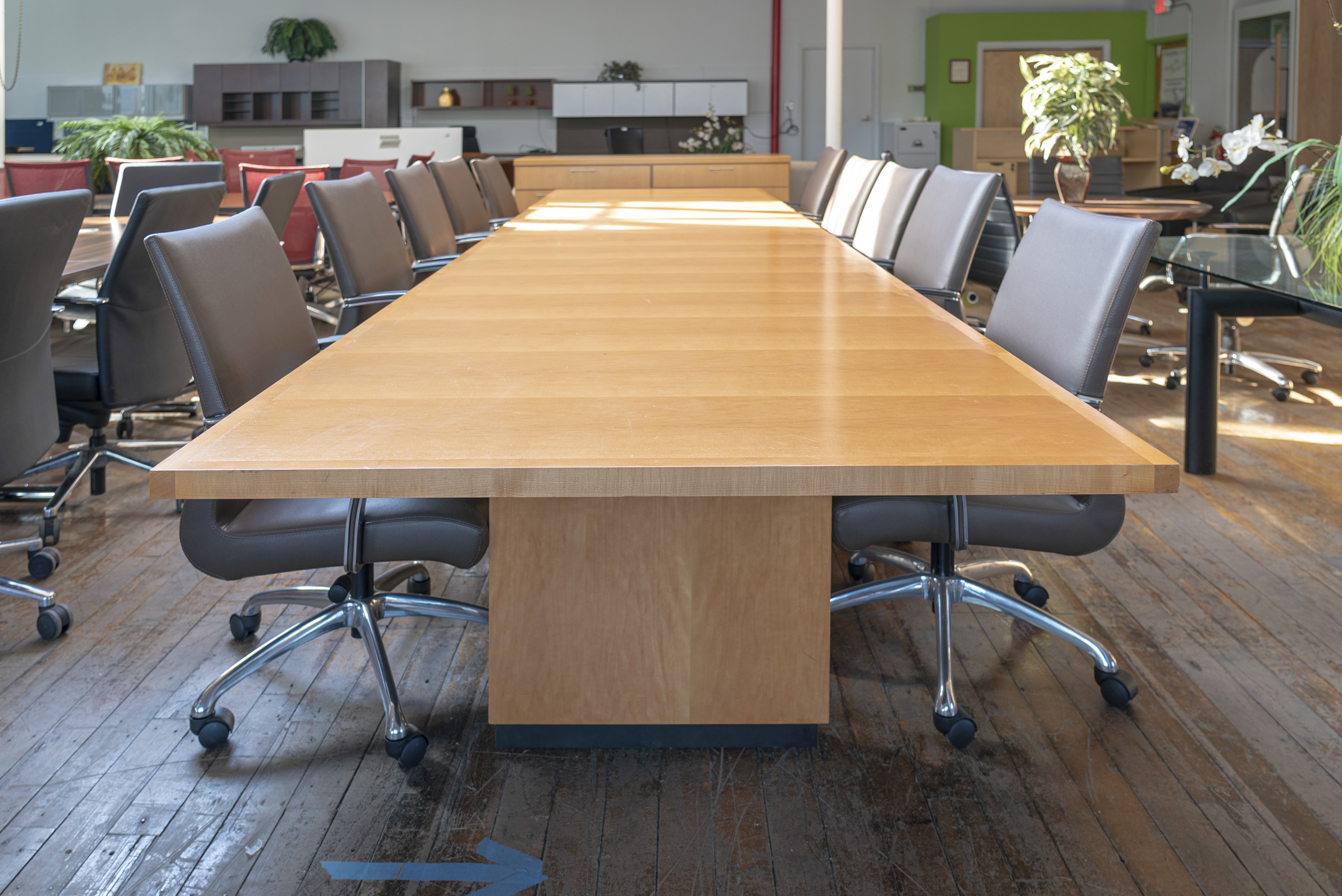 steelcase-16-honey-maple-conference-table-matching-national-credenza